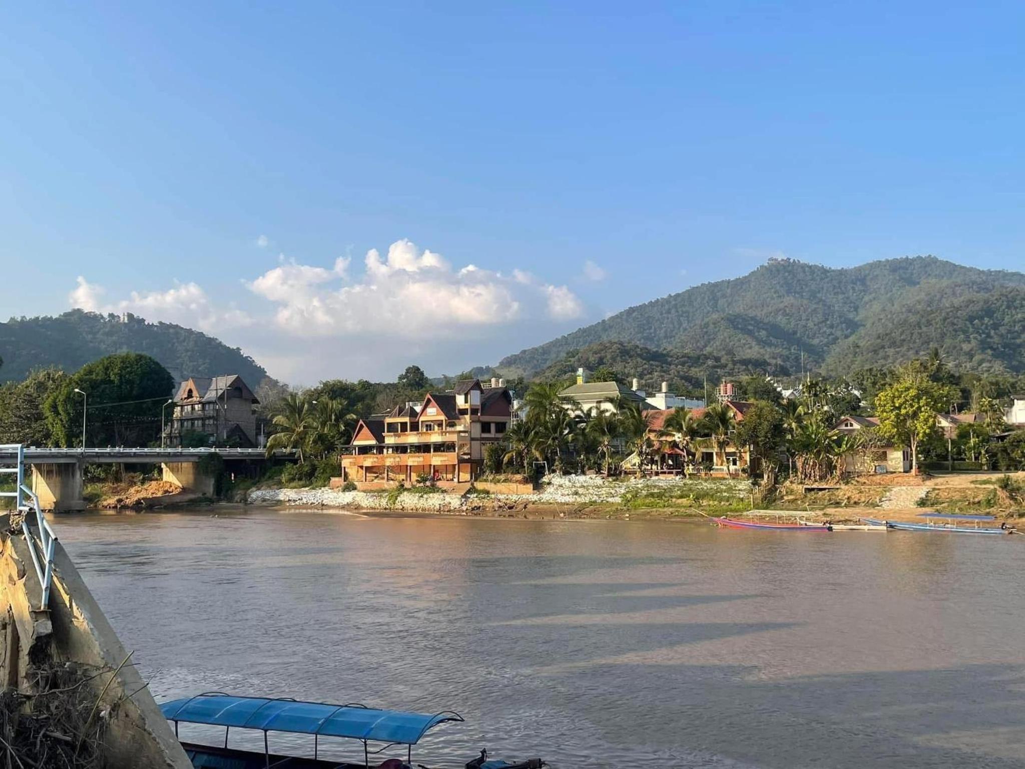 ณิชาวิลล่า ริเวอร์ฟร้อนท์ บ้านท่าตอน Nicha Villa Riverfront BanThaton