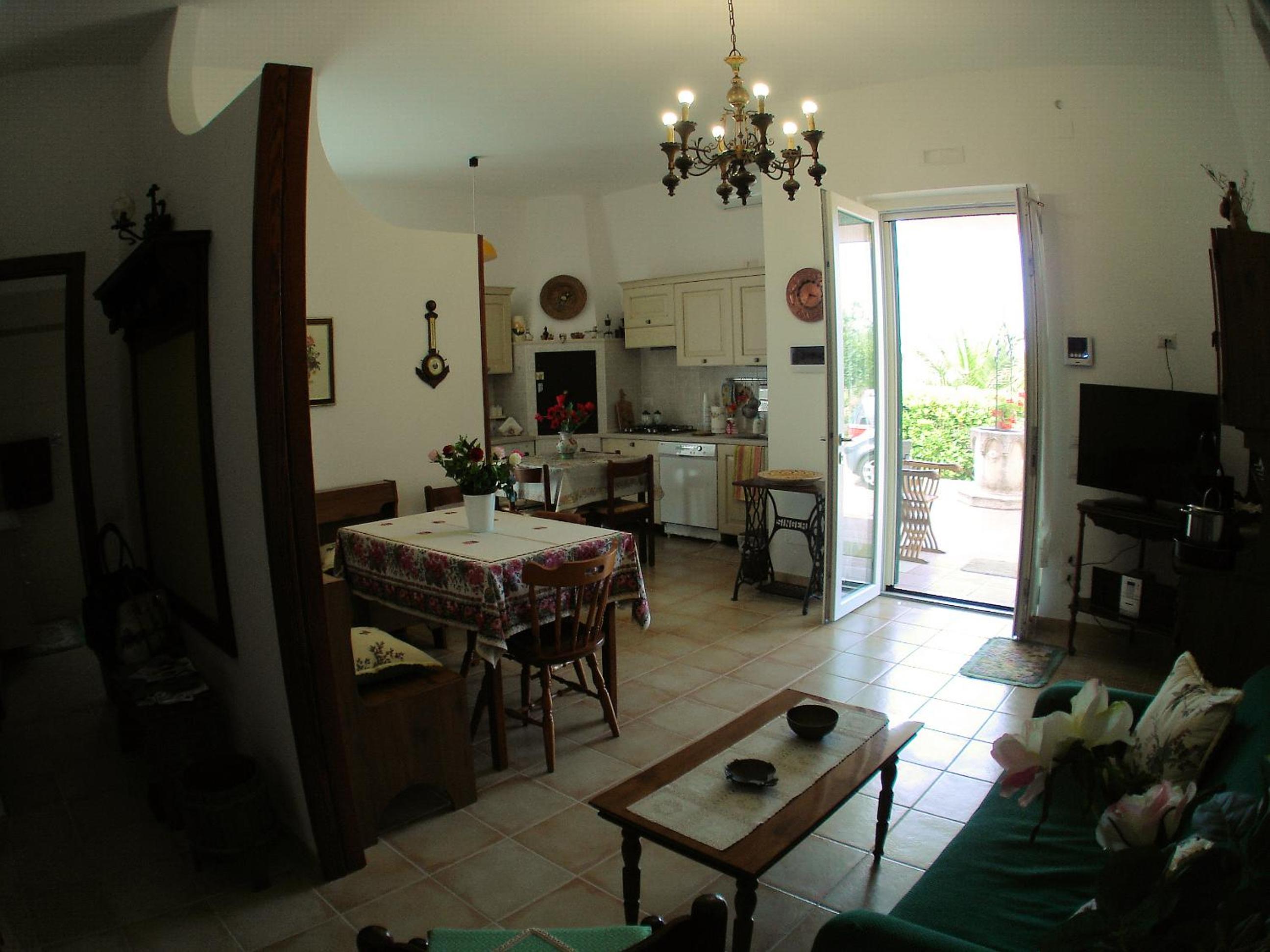 Photo 8