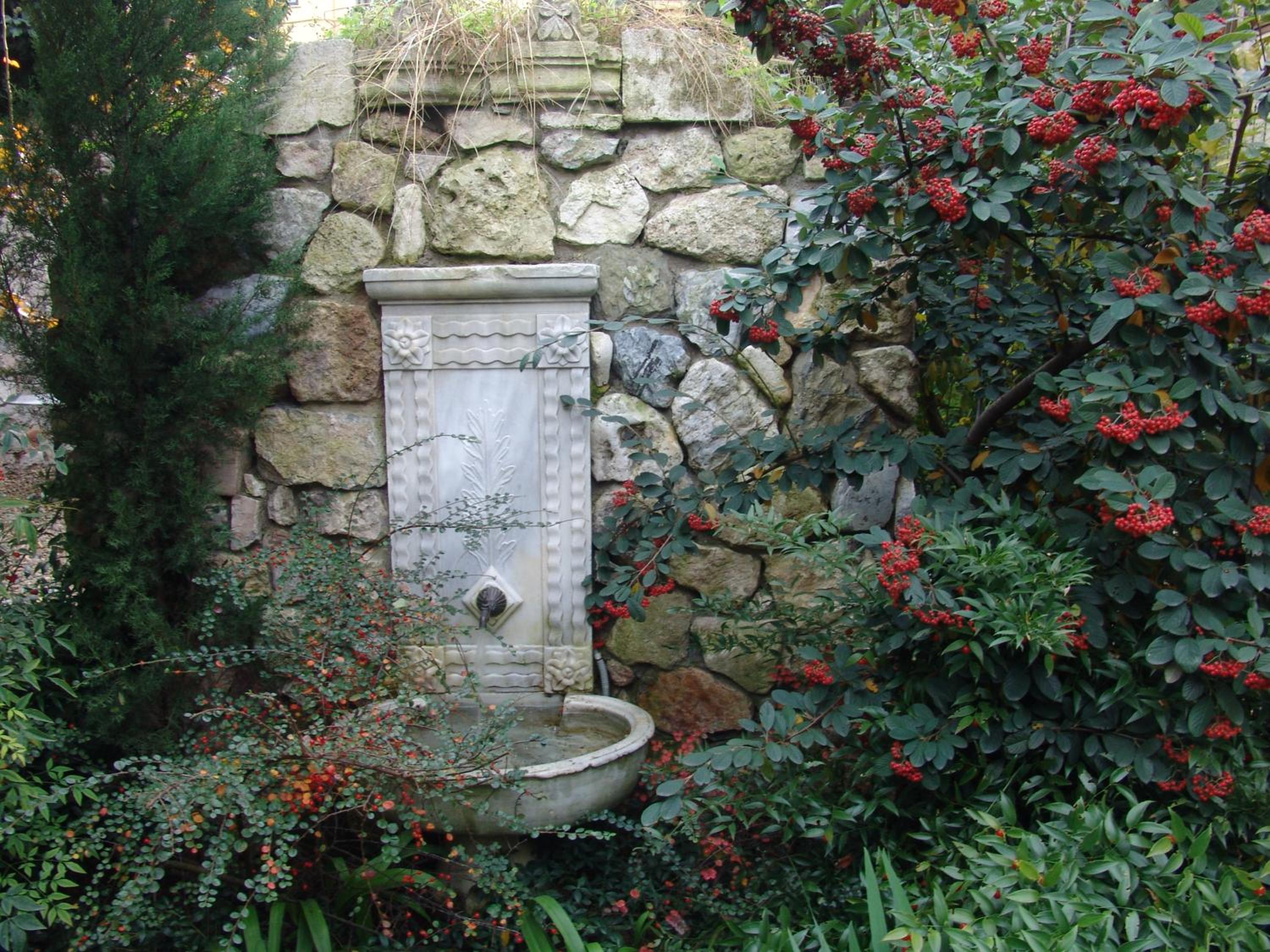 Hotel Empress Zoe - Image 64