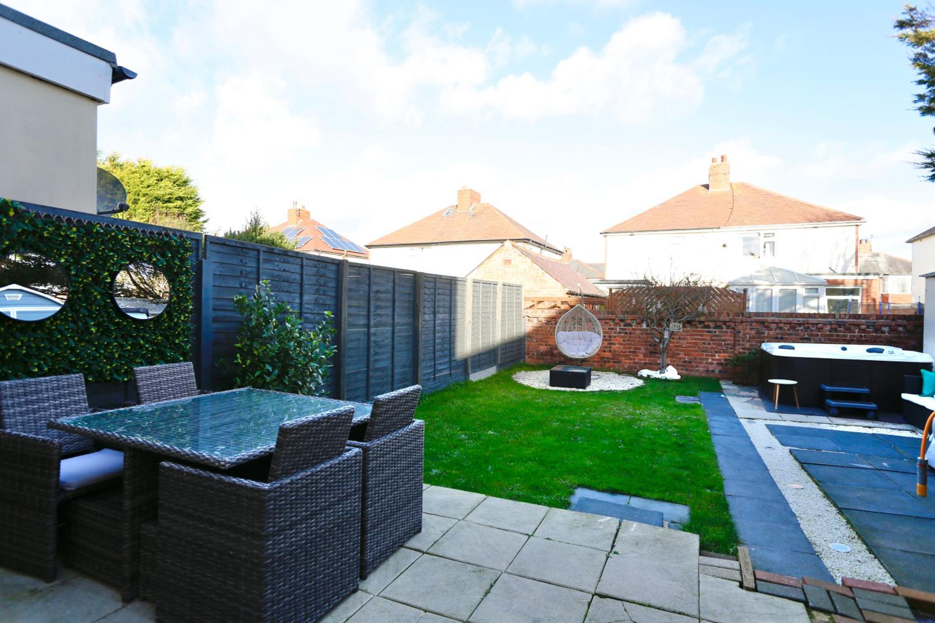XxHot Tub pleasure beach Sleeps 5 Xx