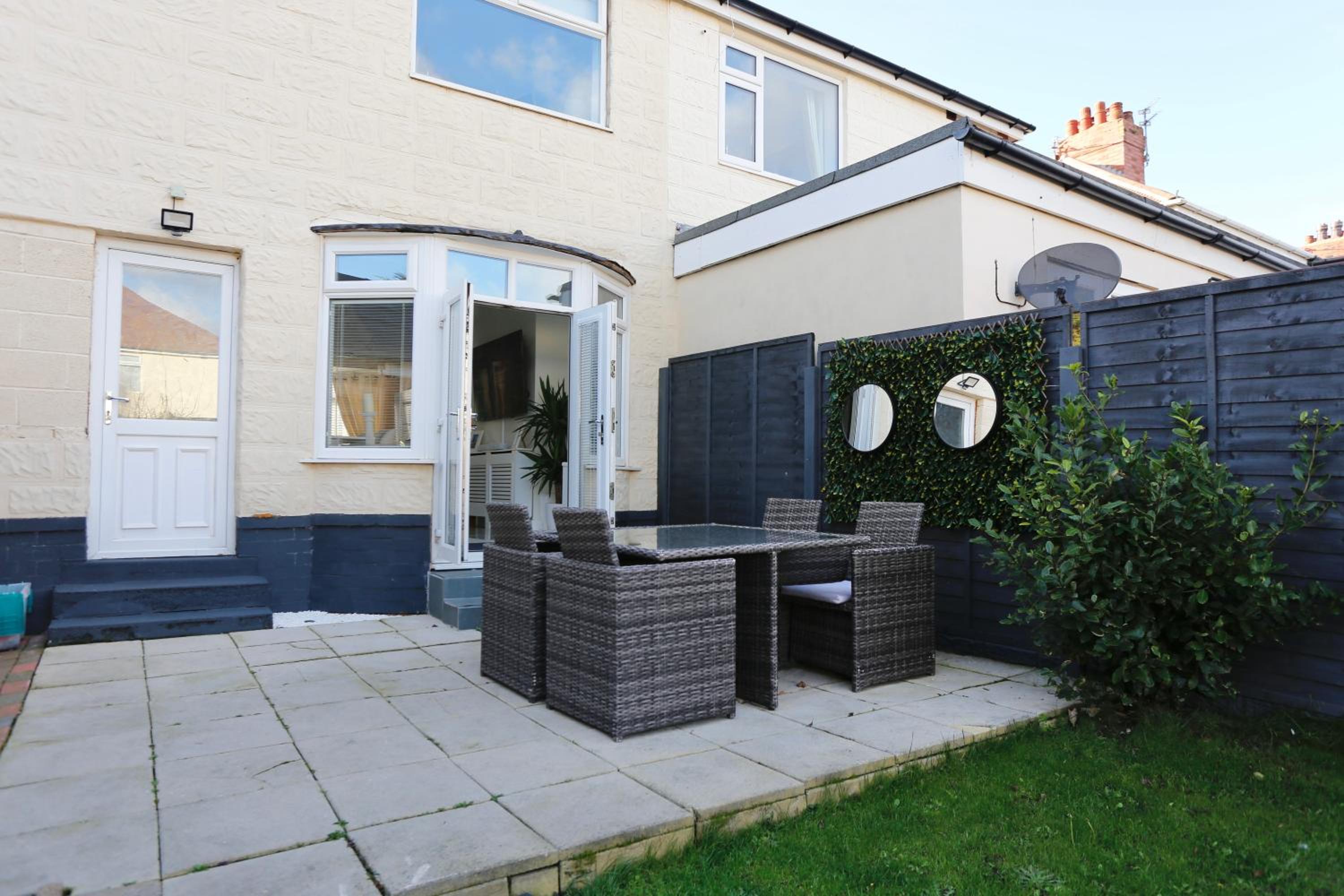 XxHot Tub pleasure beach Sleeps 5 Xx