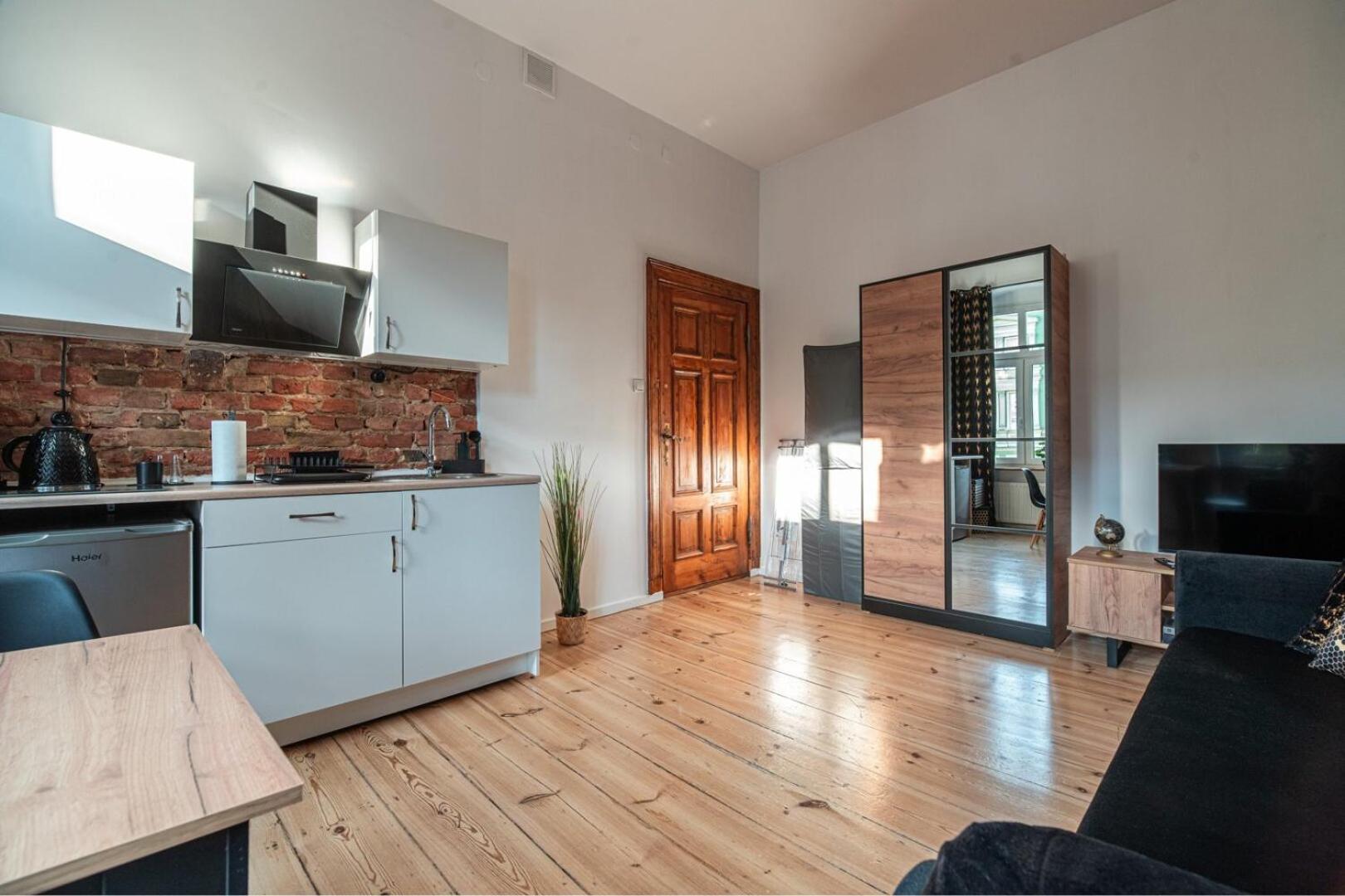 Apartly - Apartament z Duszą kamienicy