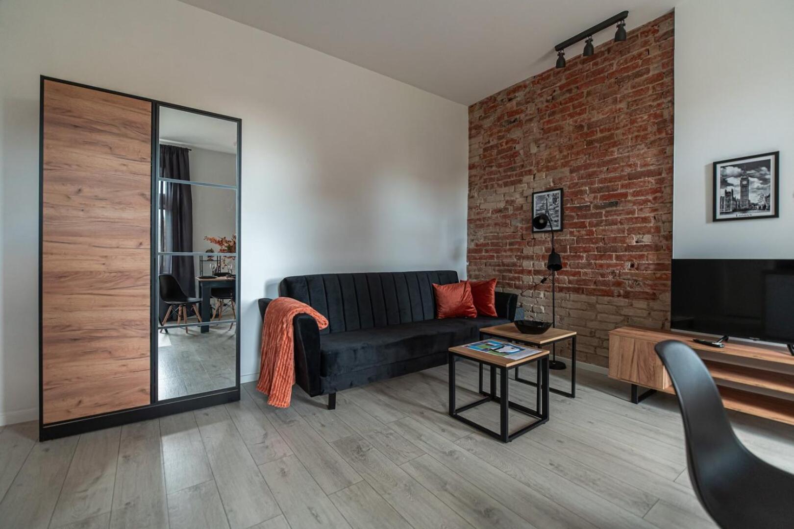 Apartly - Unisławy