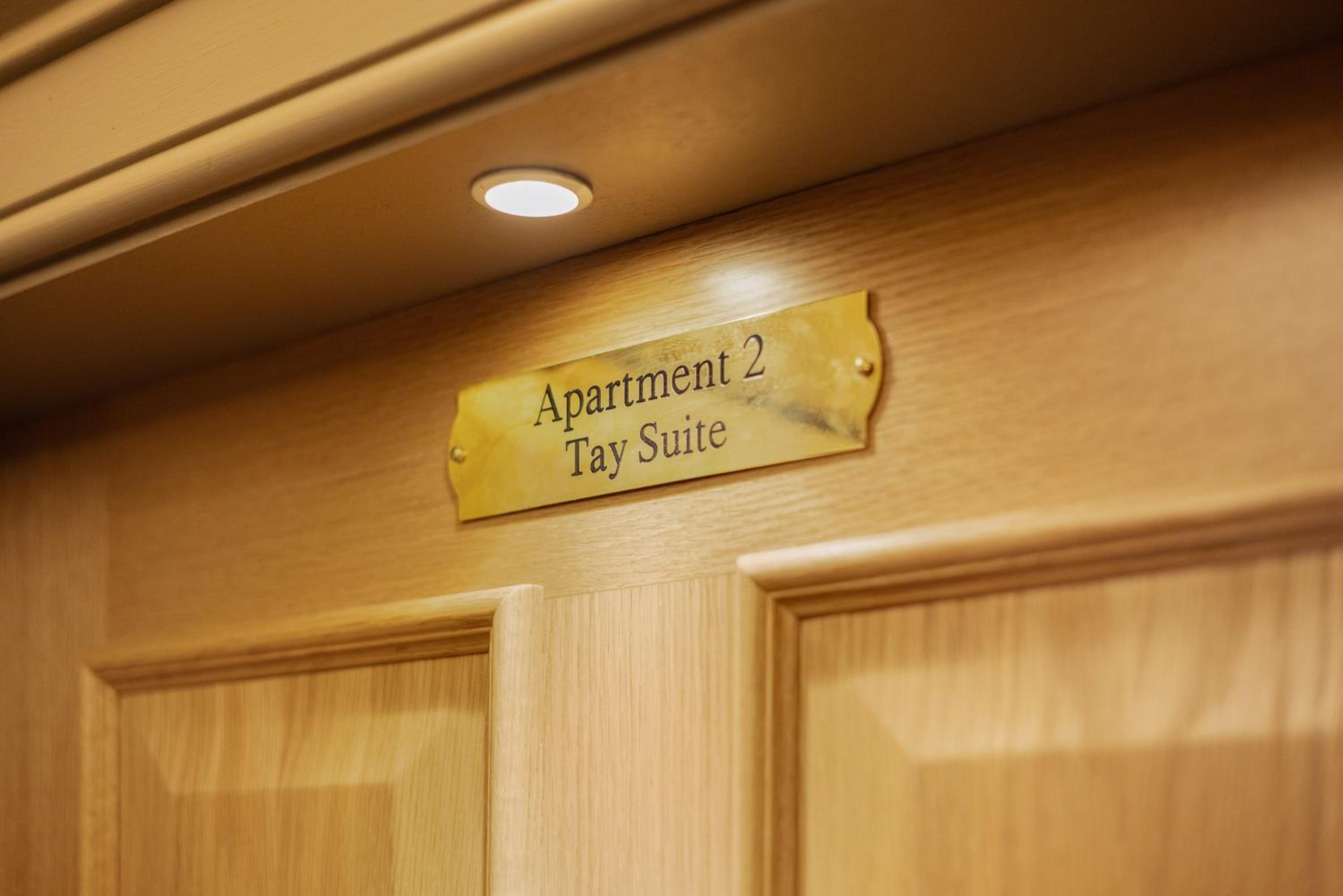 Prime Central Edinburgh 1 bed