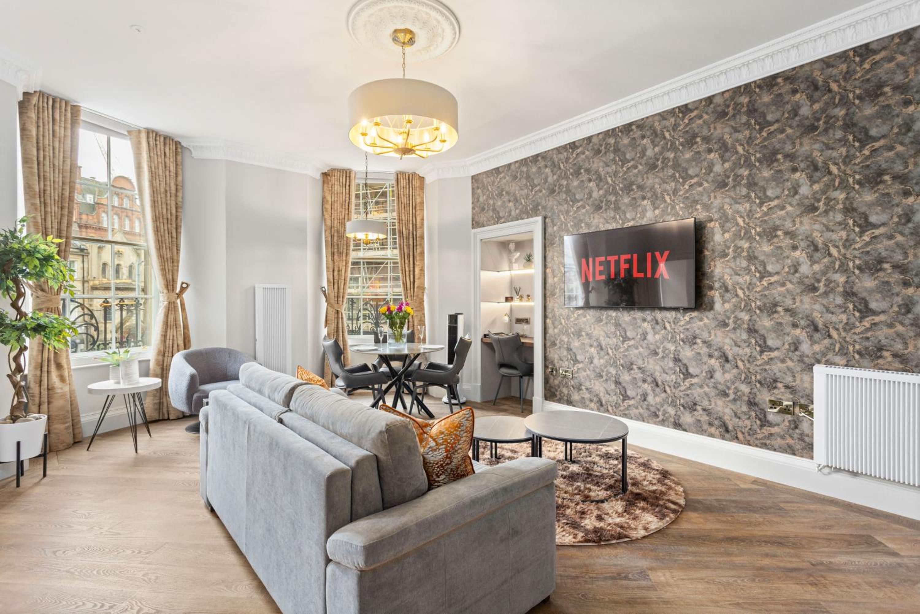 Prime Central Edinburgh 1 bed