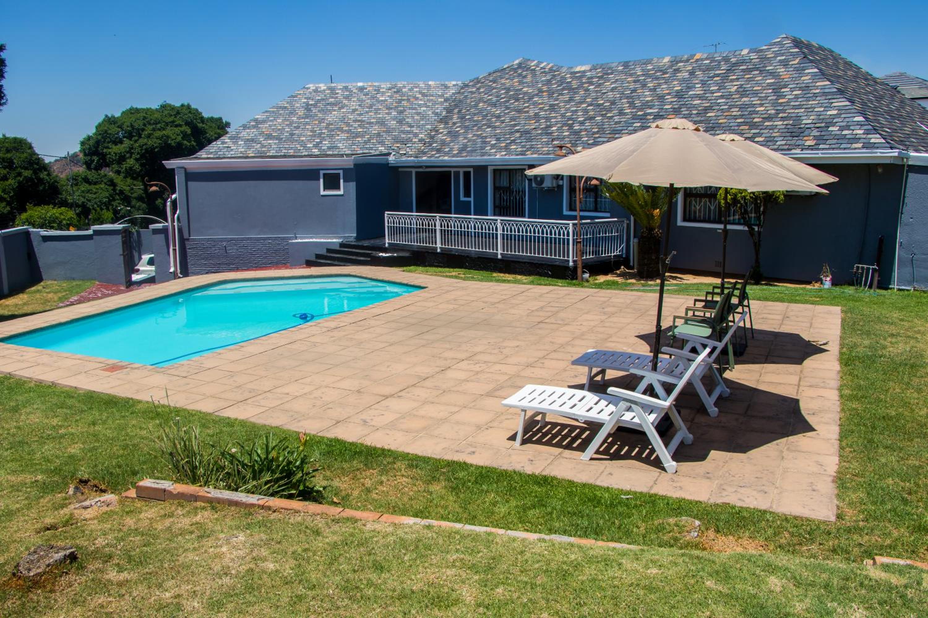 Ogans Guest Villa 21 Elizabeth avanue linmeyer jhb