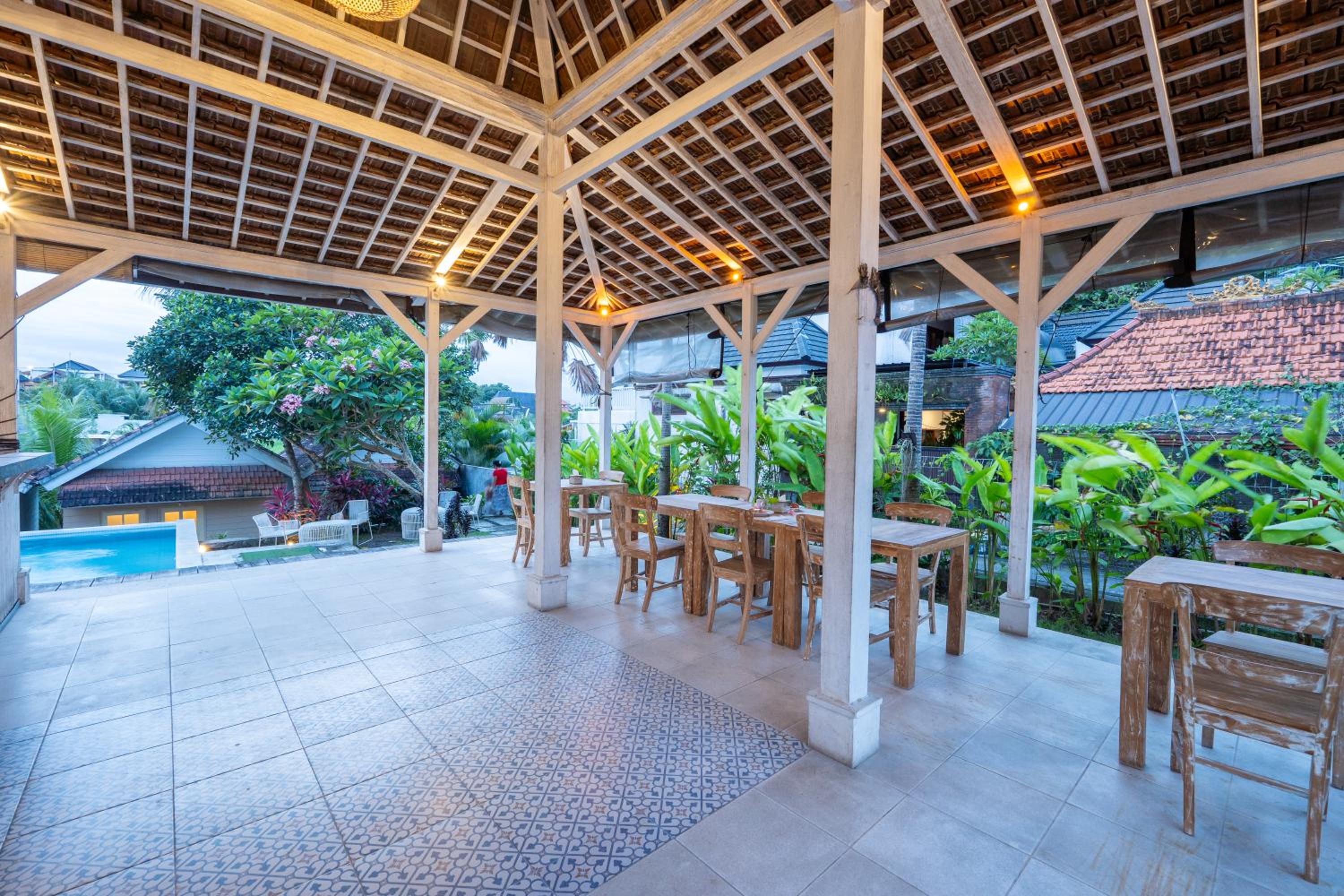 Lucky Hostel Canggu