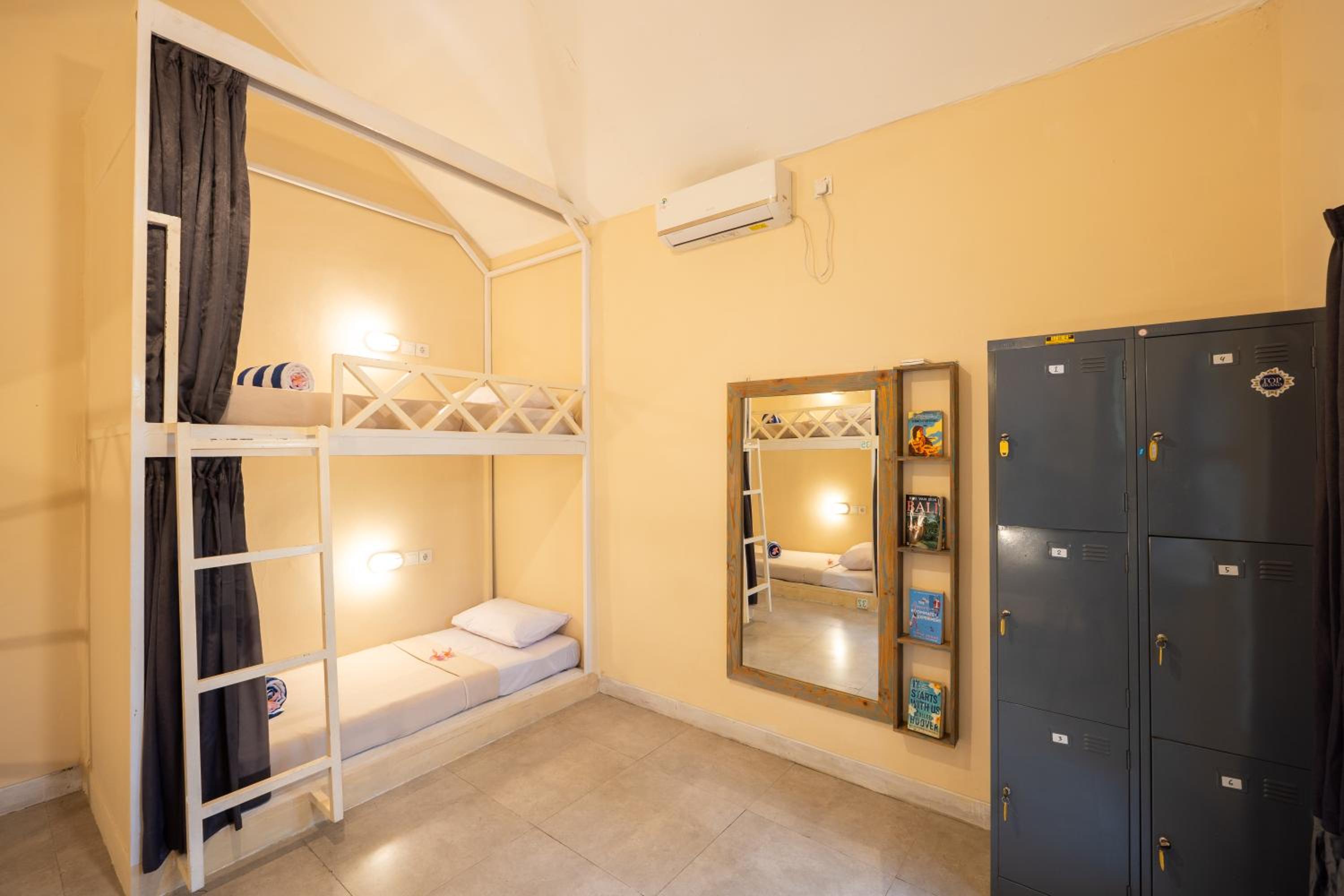 Lucky Hostel Canggu