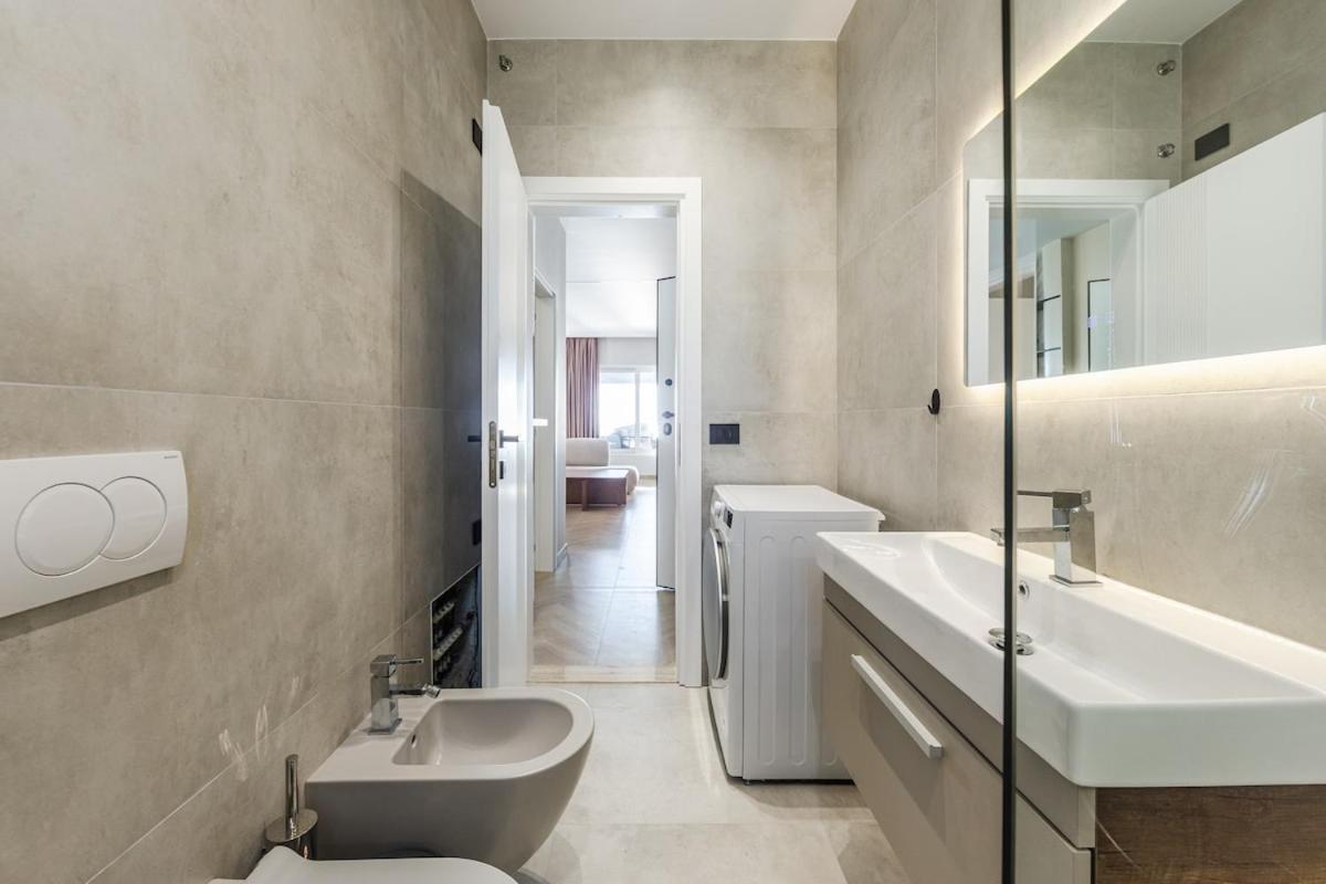 The Ultimate Jacuzzi Penthouse by PS