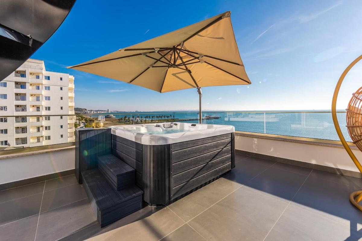 The Ultimate Jacuzzi Penthouse by PS
