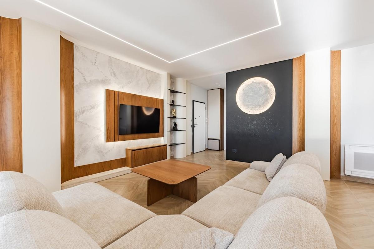 The Ultimate Jacuzzi Penthouse by PS