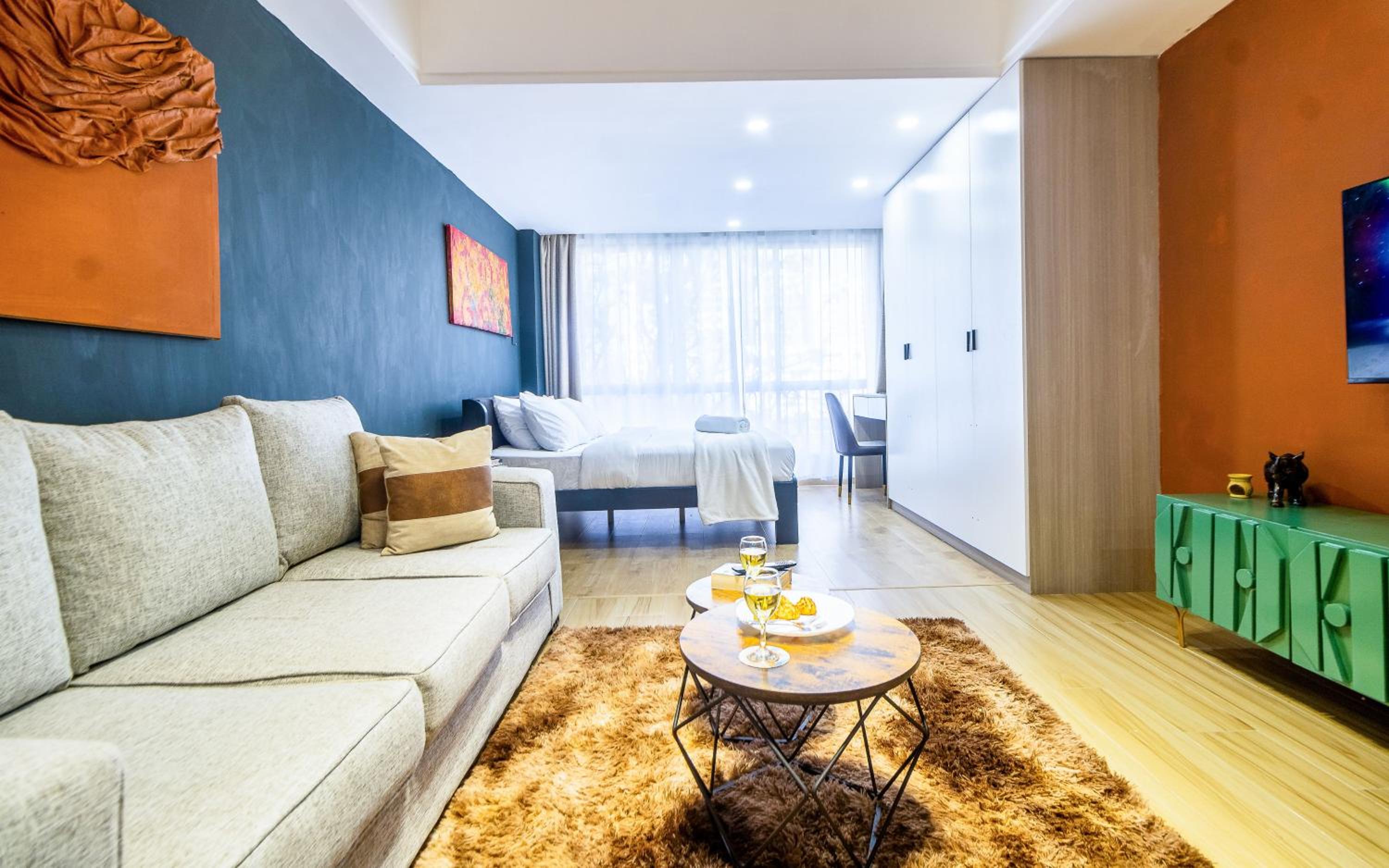 Luxe Studio with pool, gym and work space