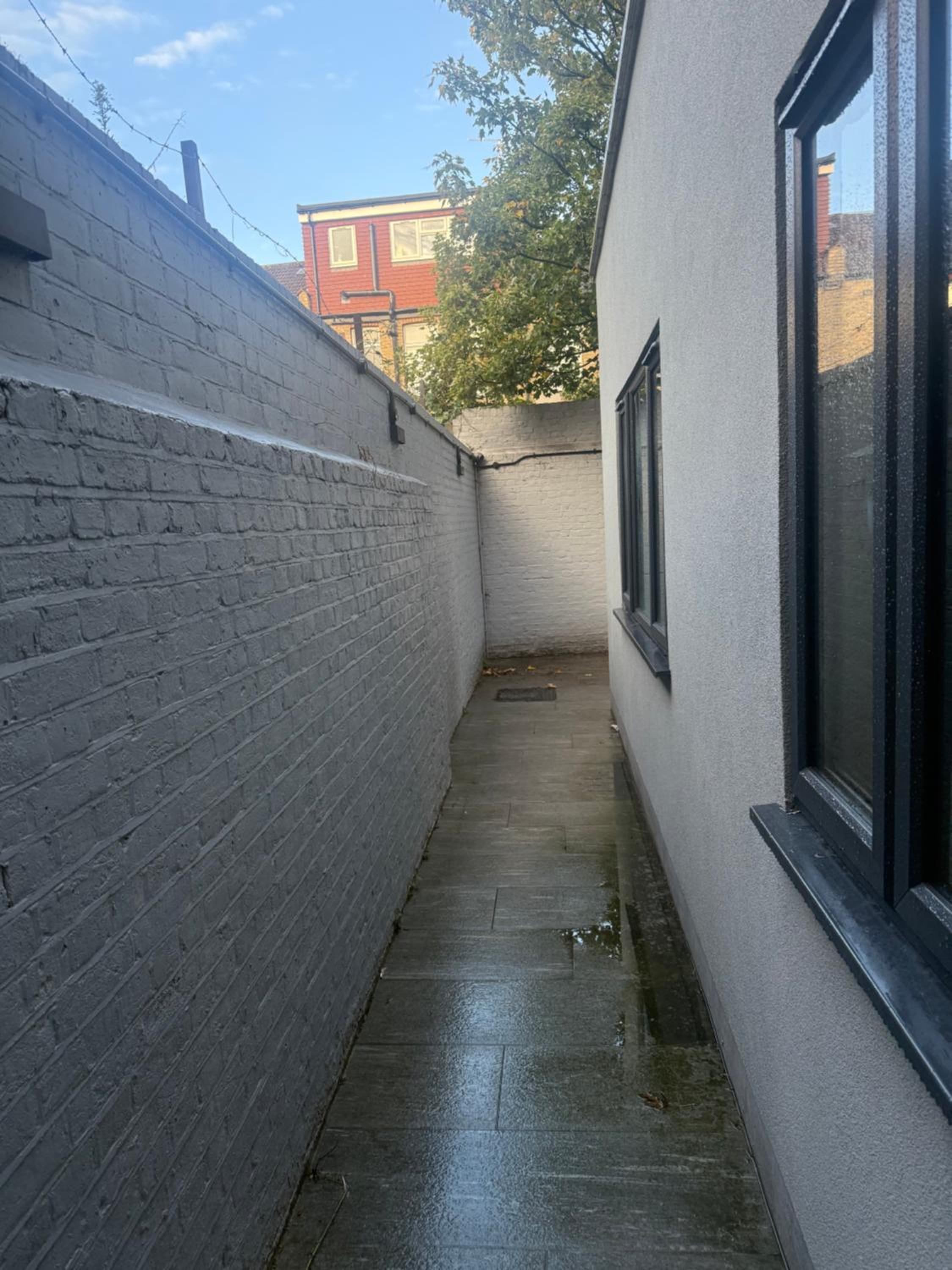 Luxury 1 Bedroom Apartment sleeps 4 with terrace 10 min to tube