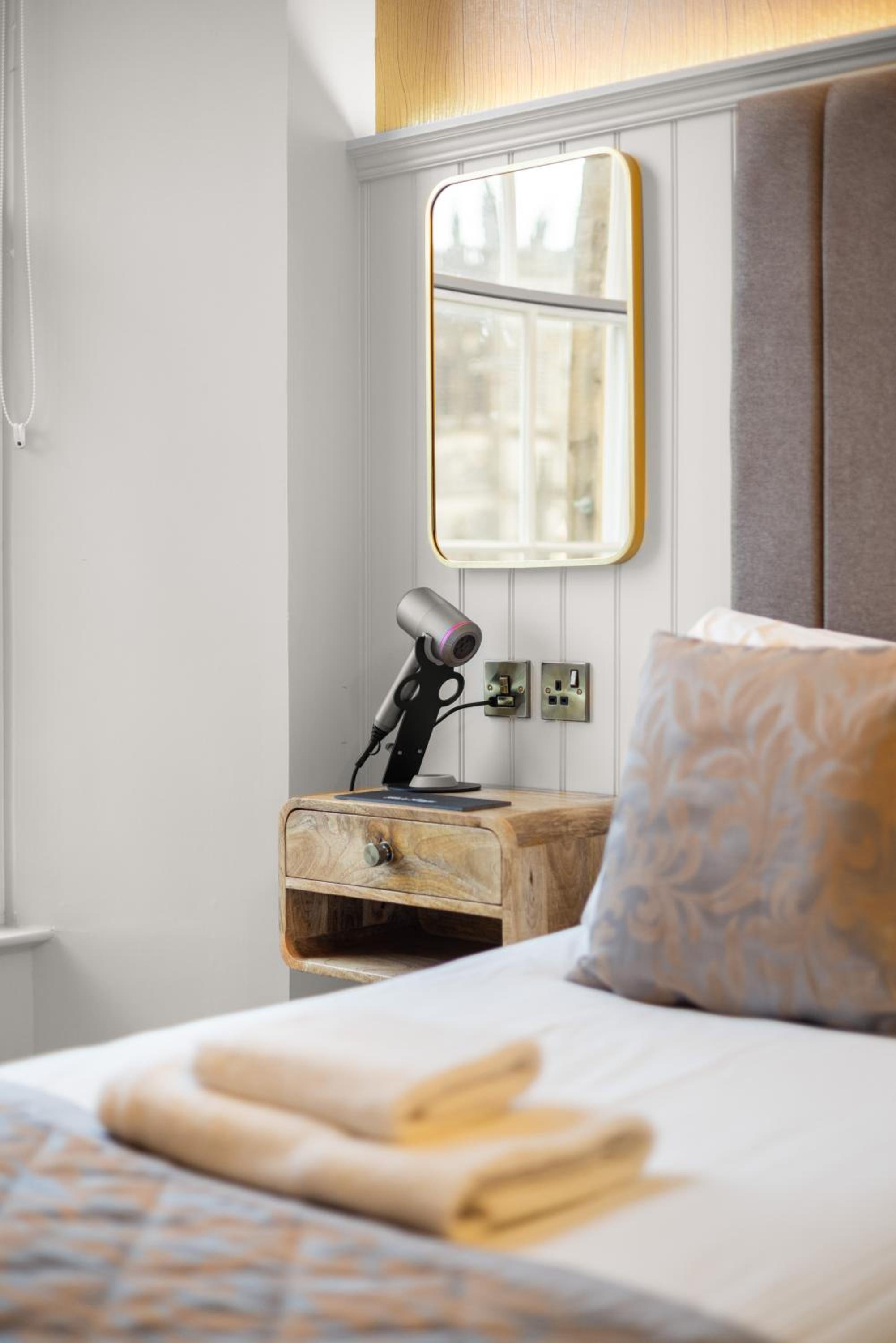Prime Central Edinburgh 3 bed