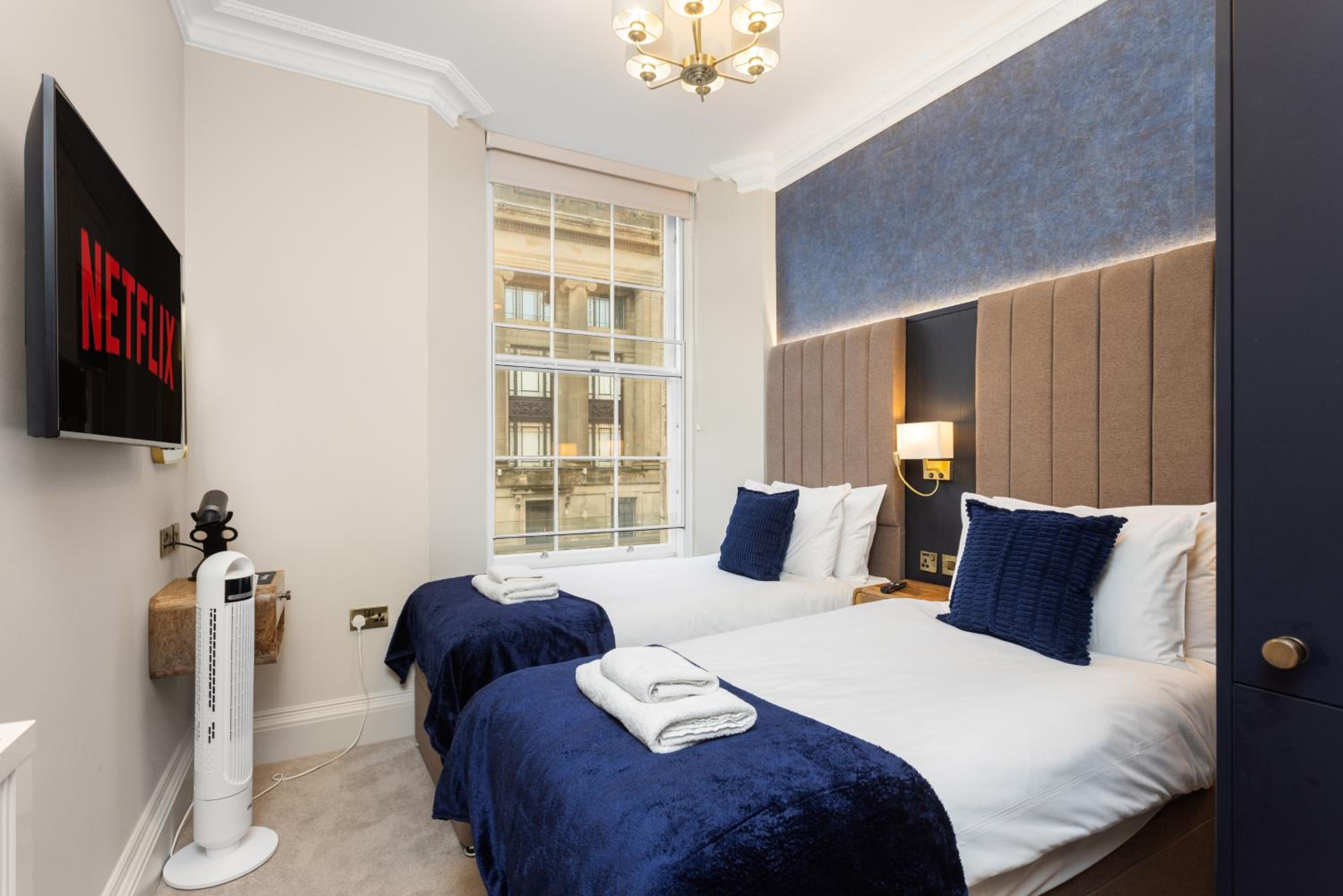 Prime Central Edinburgh 3 bed