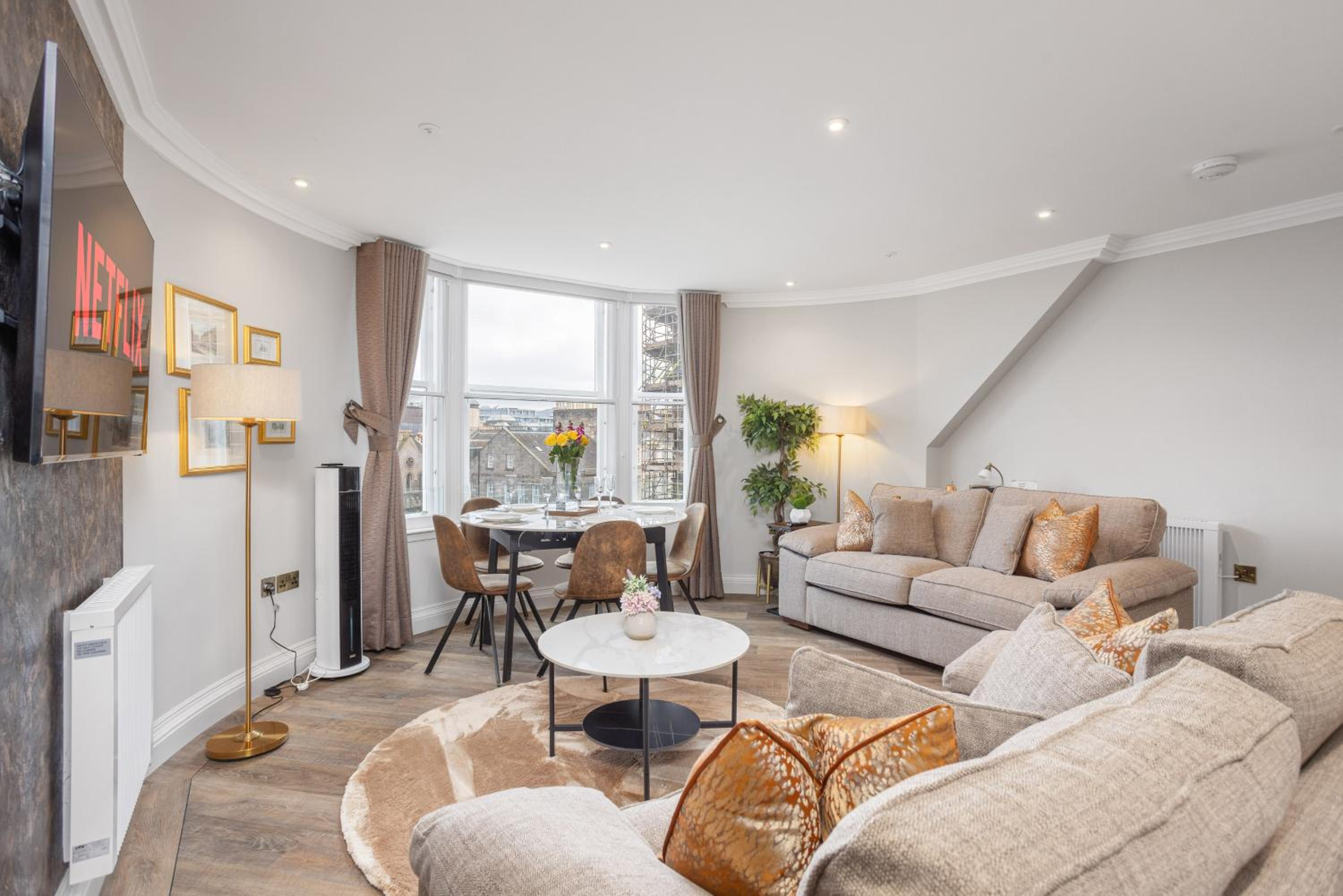 Central Edinburgh Prime Luxury 3 bed