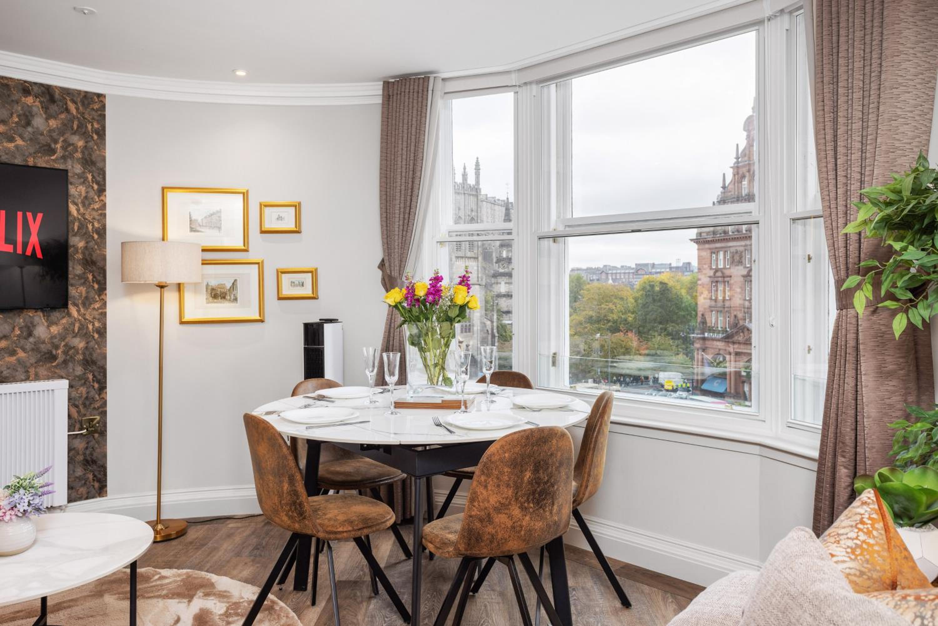 Central Edinburgh Prime Luxury 3 bed