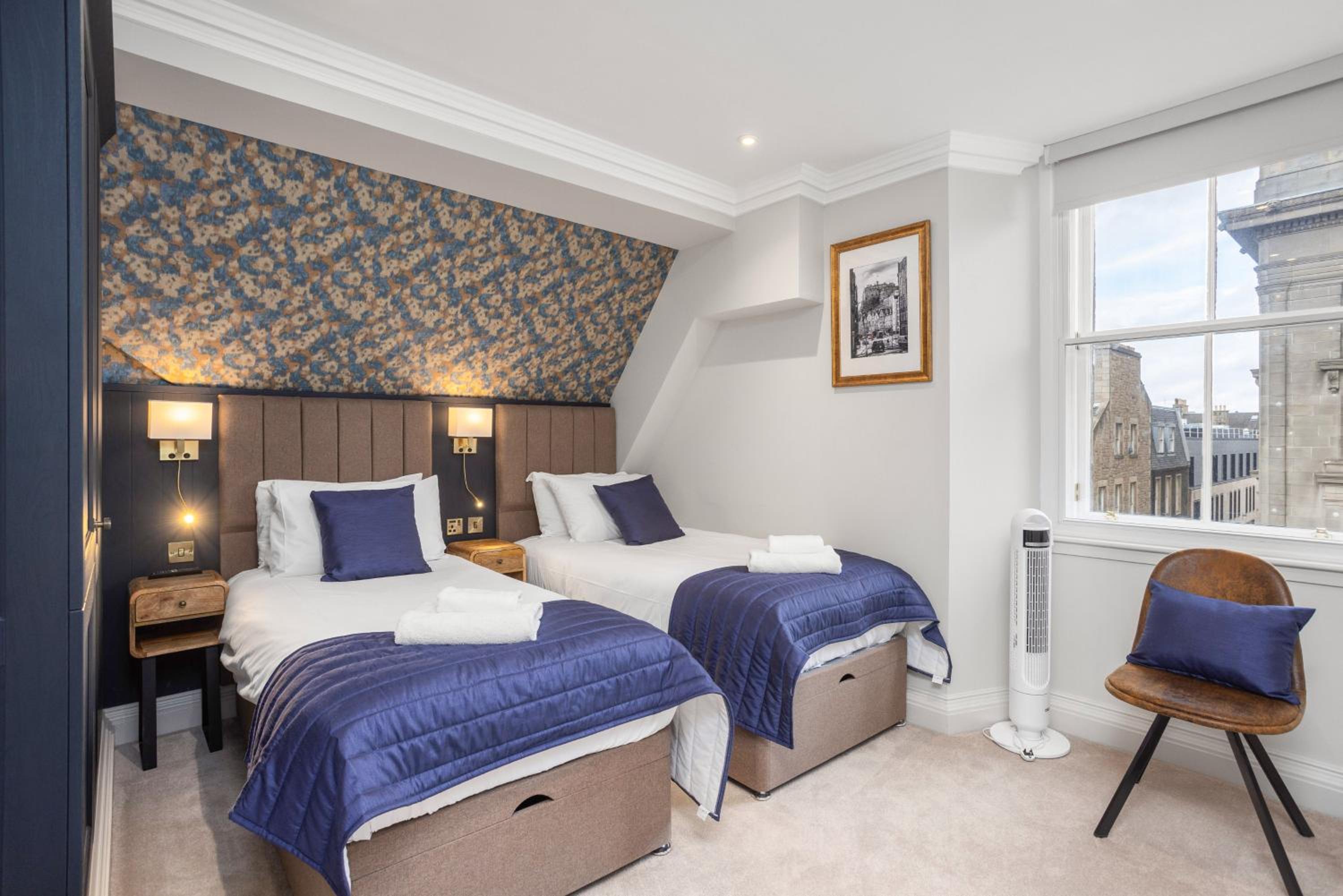 Central Edinburgh Prime Luxury 3 bed