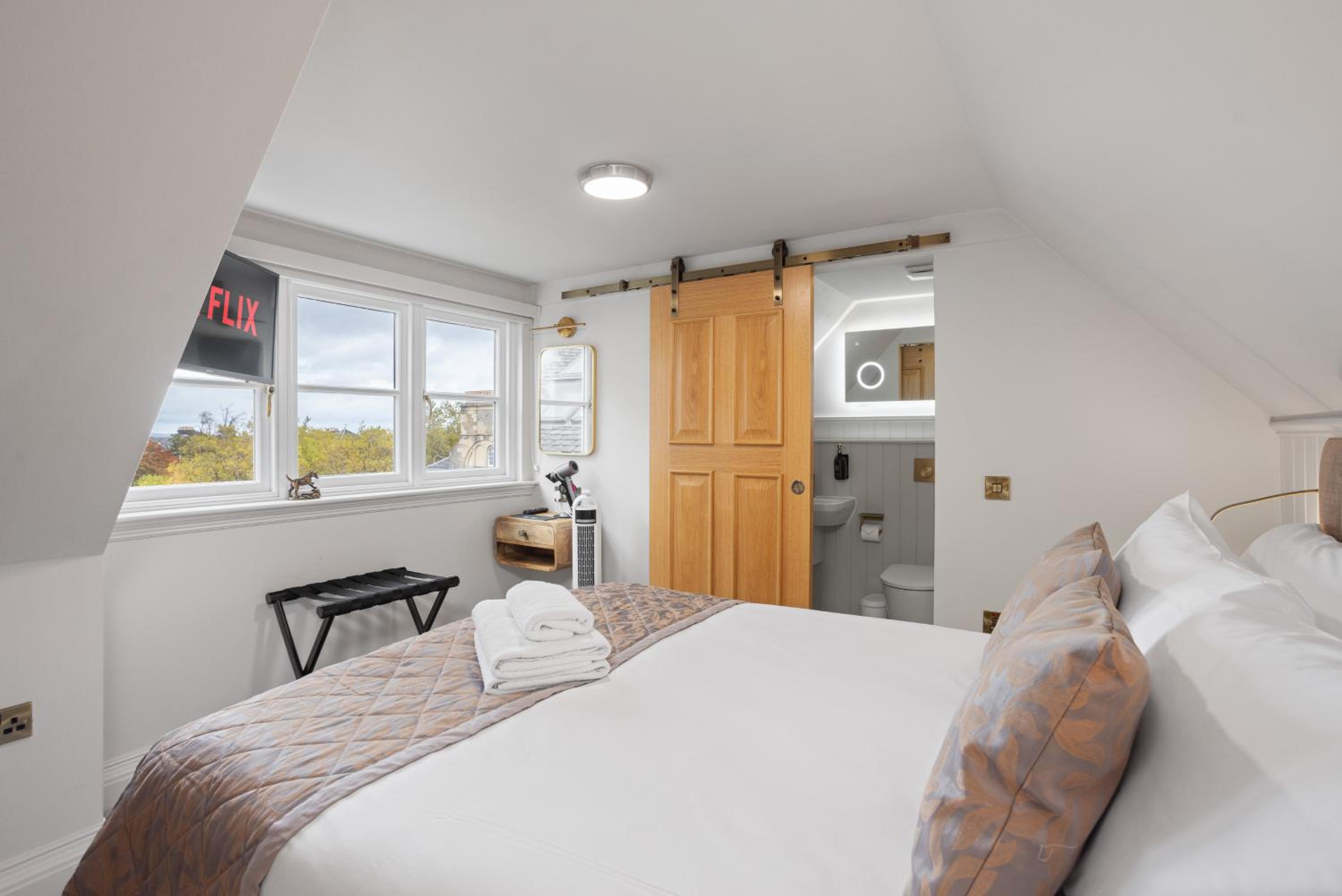 Central Edinburgh Prime Luxury 3 bed