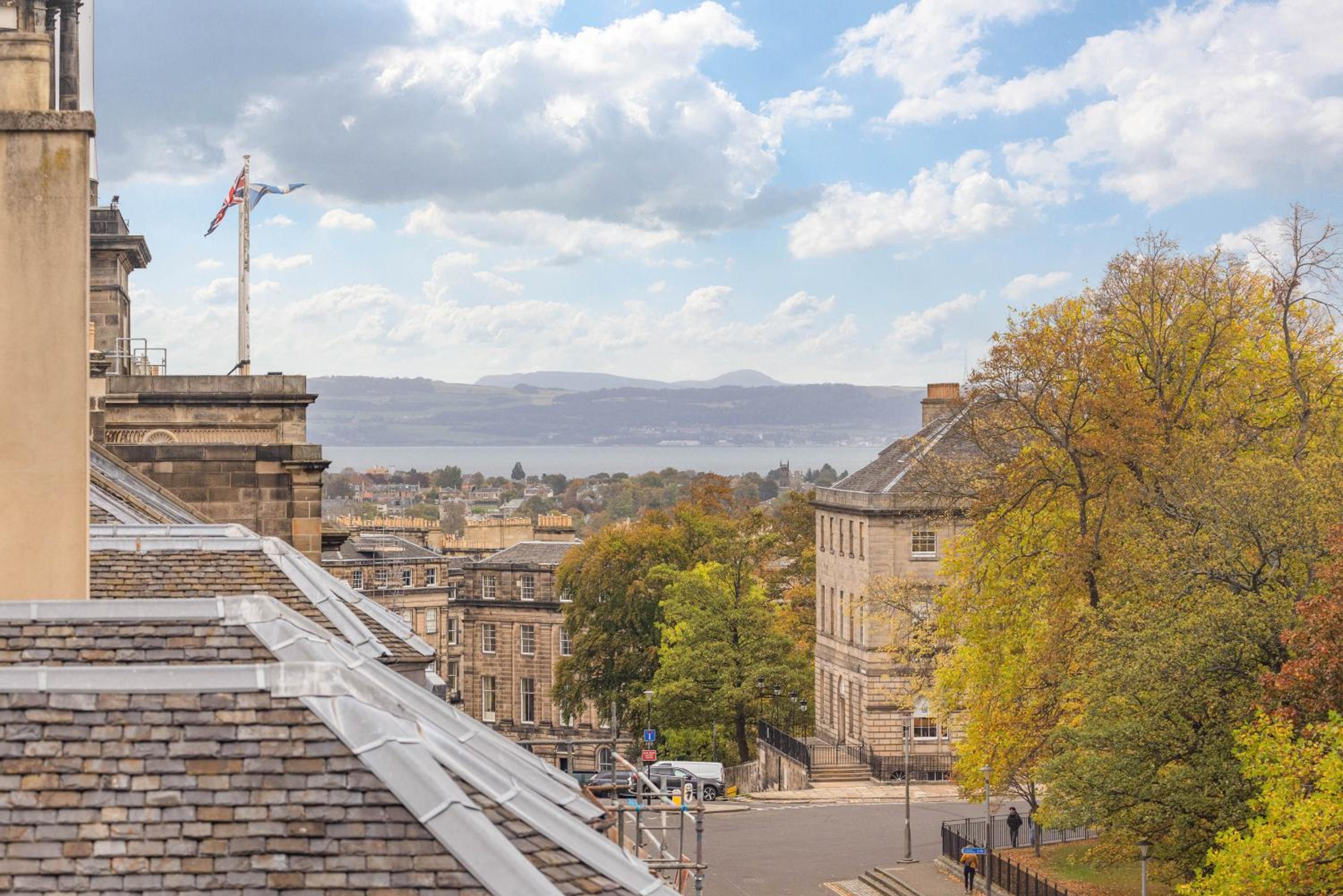 Central Edinburgh Prime Luxury 3 bed