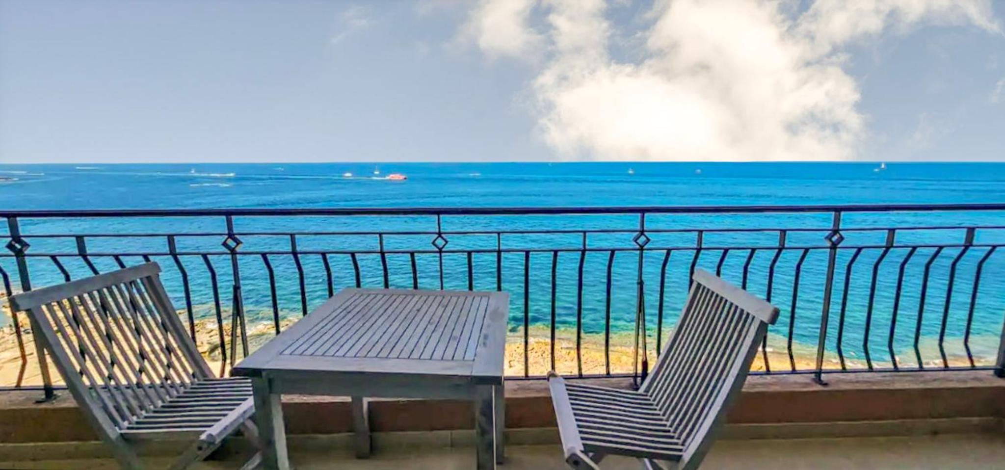 Large Seafront 3-Bedroom Apartment in Sliema with Stunning Views and Parking SV 5