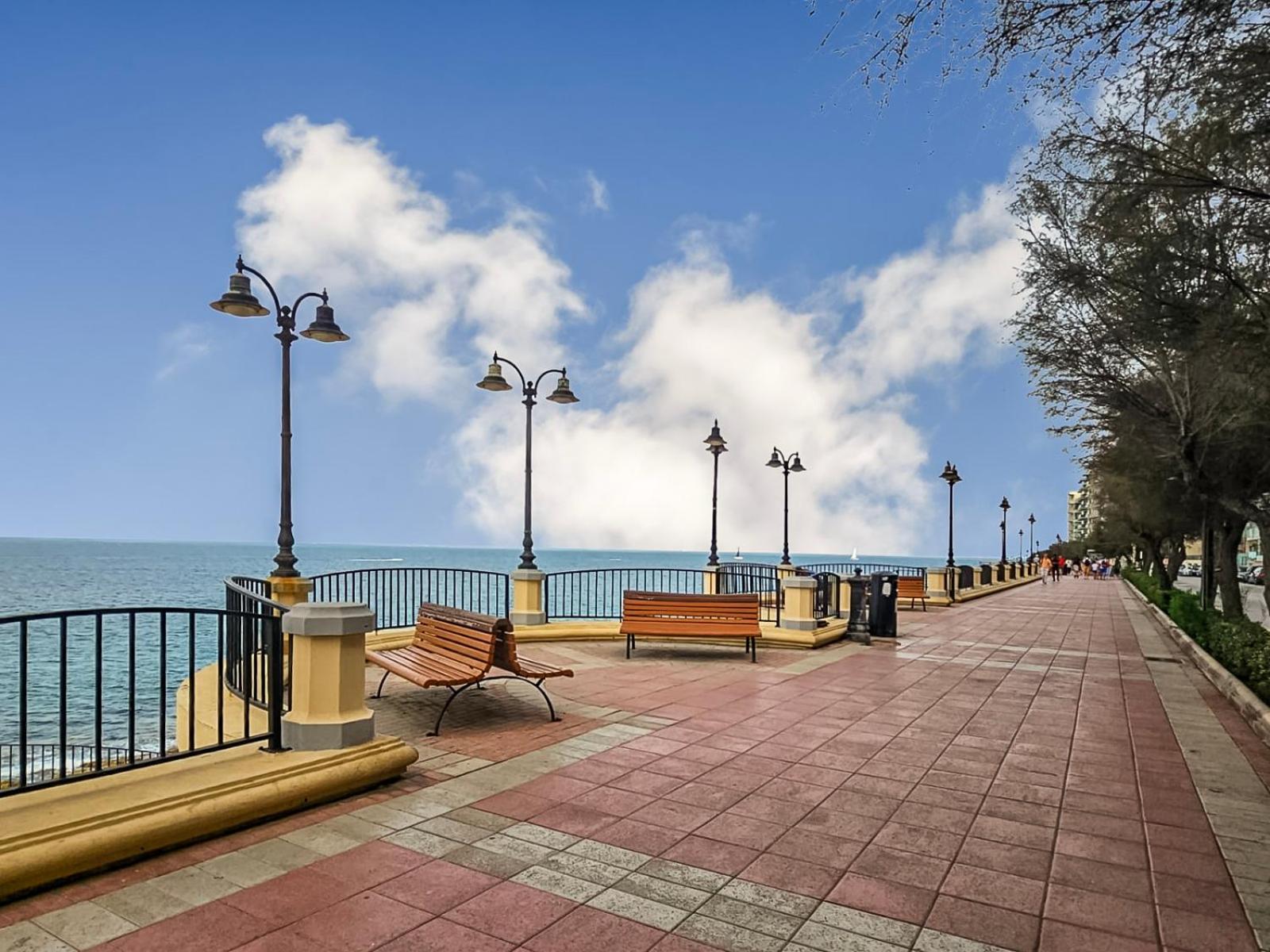 Large Seafront 3-Bedroom Apartment in Sliema with Stunning Views and Parking SV 5
