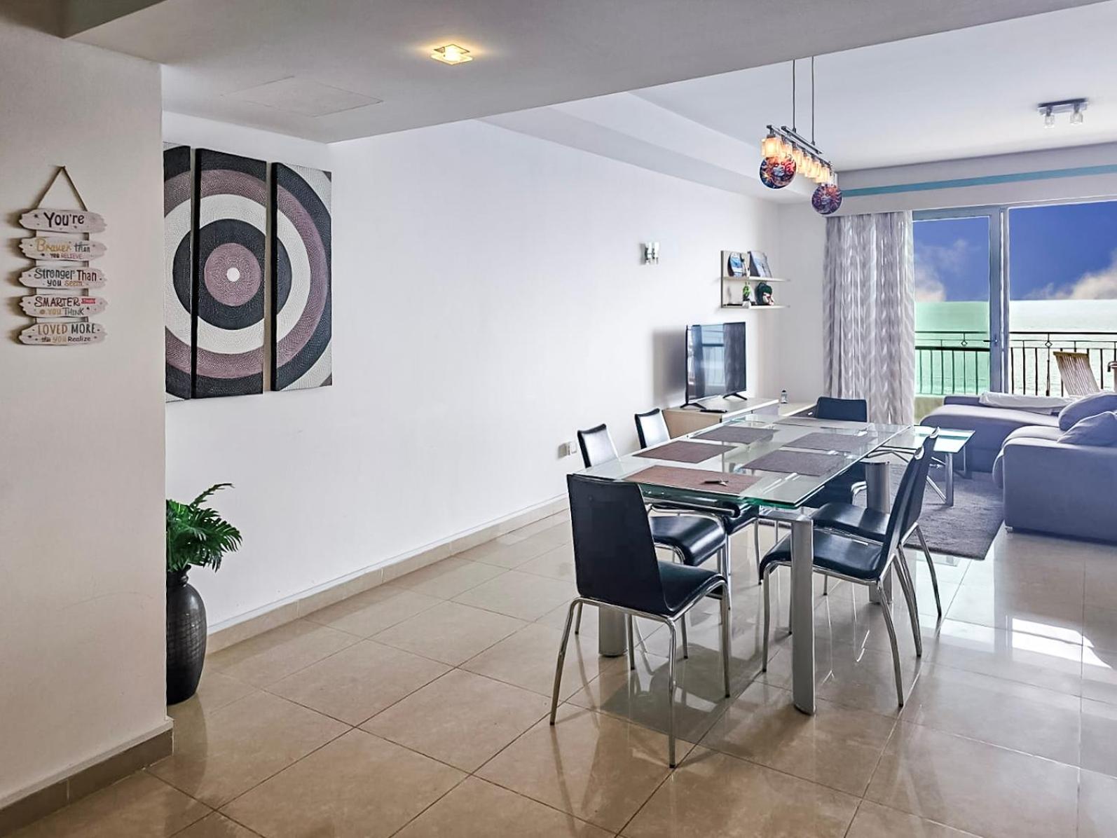 Large Seafront 3-Bedroom Apartment in Sliema with Stunning Views and Parking SV 5