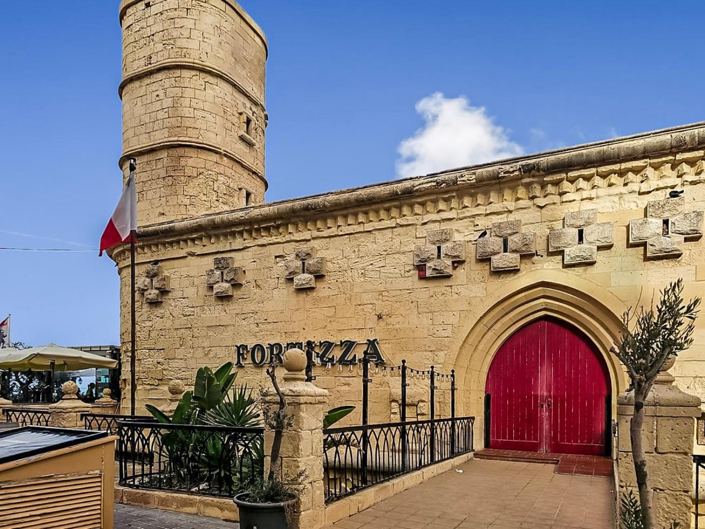 Large Seafront 3-Bedroom Apartment in Sliema with Stunning Views and Parking SV 5