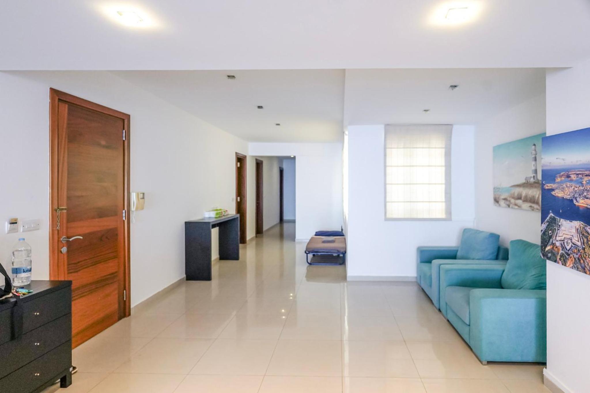 Spacious Seafront 3-Bedroom Apartment in Sliema SV 3