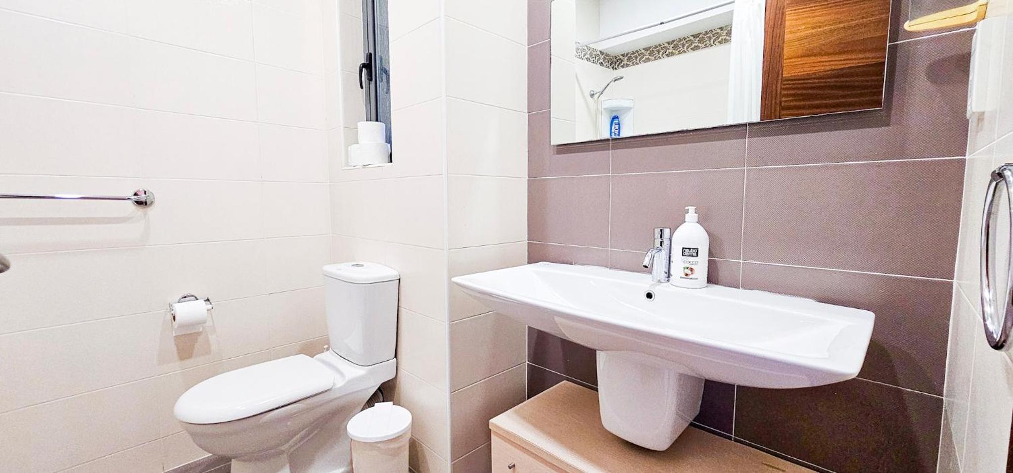 Spacious Seafront 3-Bedroom Apartment in Sliema SV 3