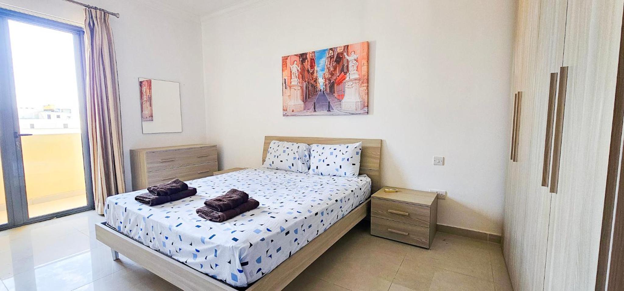 Spacious Seafront 3-Bedroom Apartment in Sliema SV 3