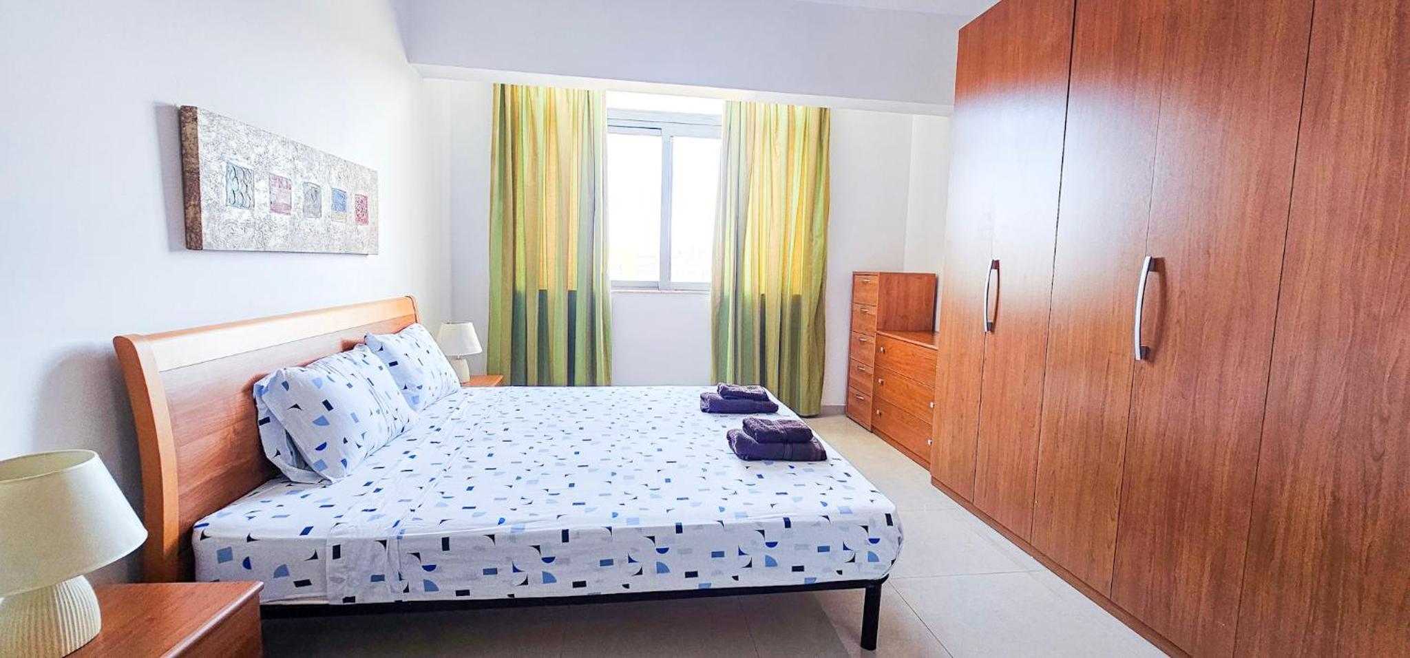 Spacious Seafront 3-Bedroom Apartment in Sliema SV 3