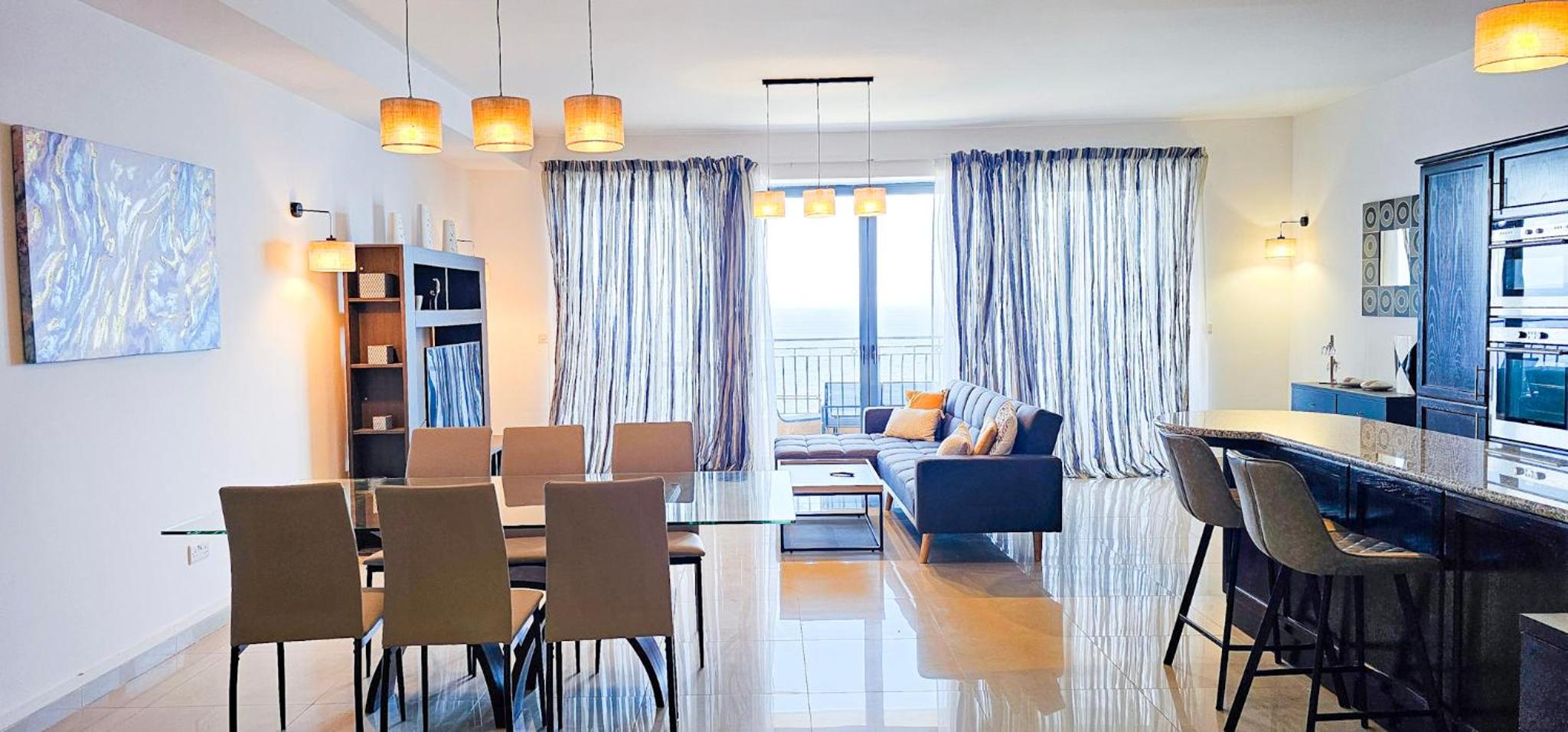 Spacious Seafront 3-Bedroom Apartment in Sliema SV 3