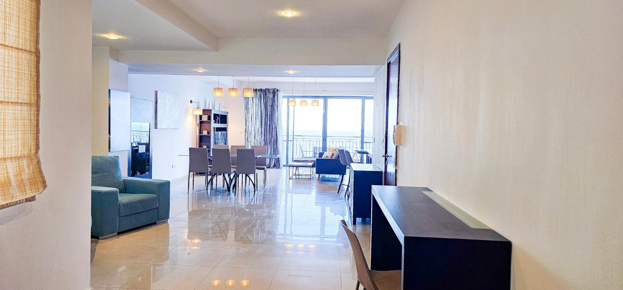 Spacious Seafront 3-Bedroom Apartment in Sliema SV 3