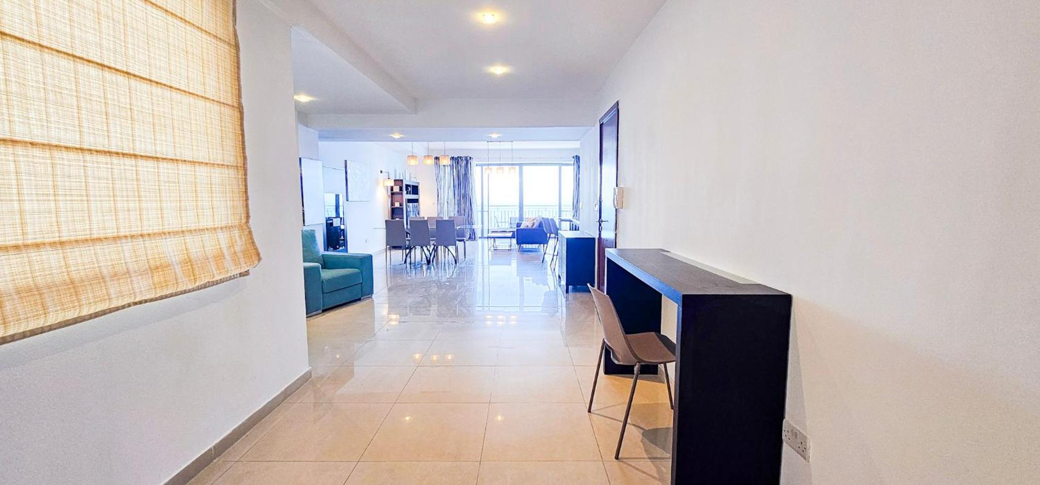 Spacious Seafront 3-Bedroom Apartment in Sliema SV 3