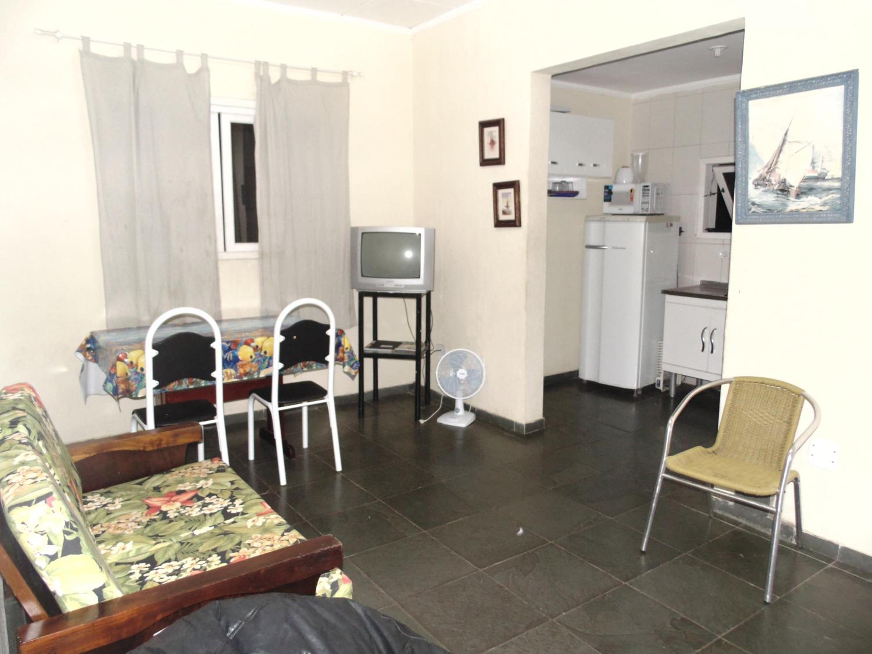 Sunny apartamentos de 1 e 2 dormitórios na Martin de Sá próximo a praia