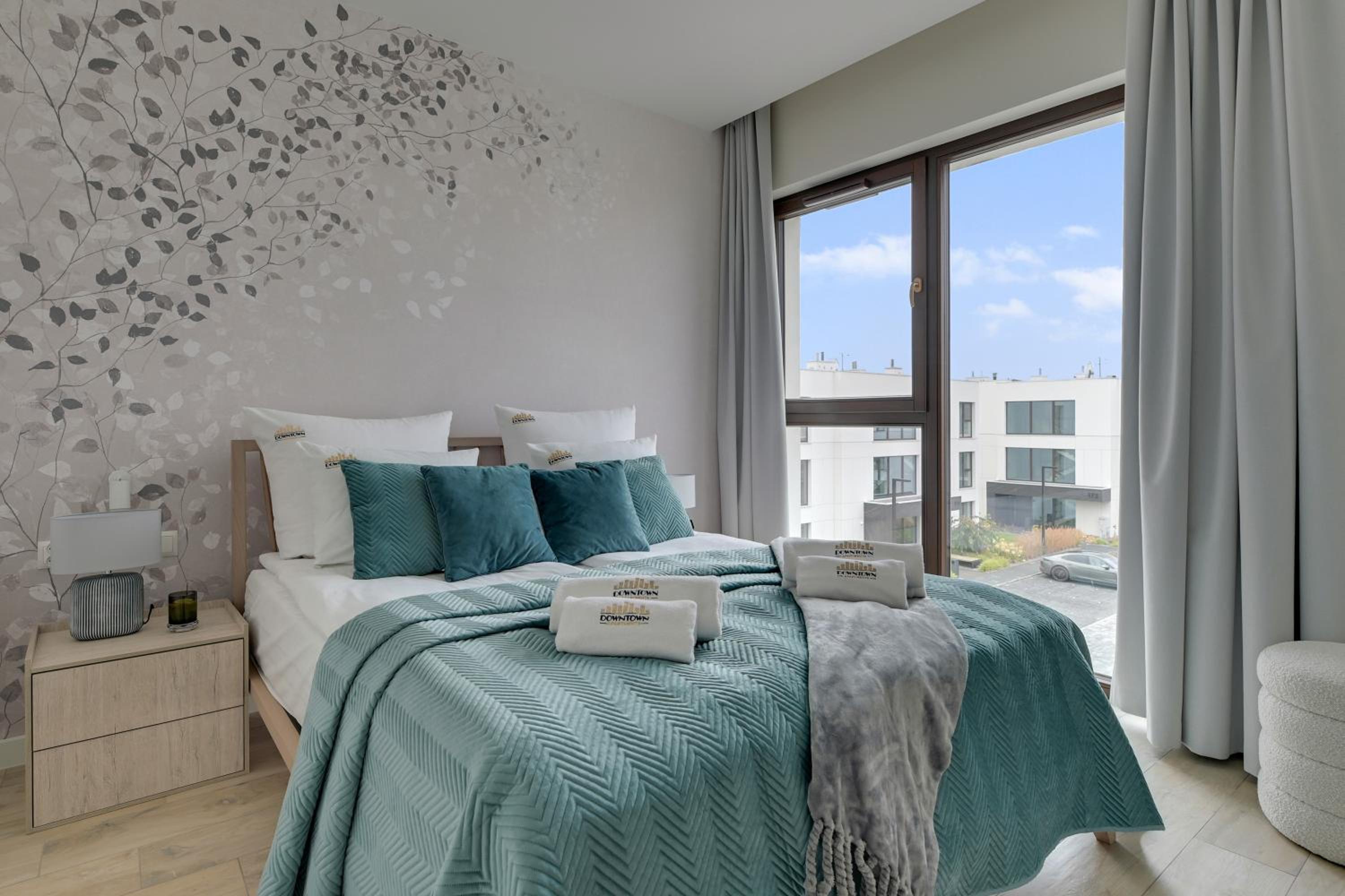Sol Marina - Pool, SPA, Wellness, Riverview & Parking by Downtown Apartments