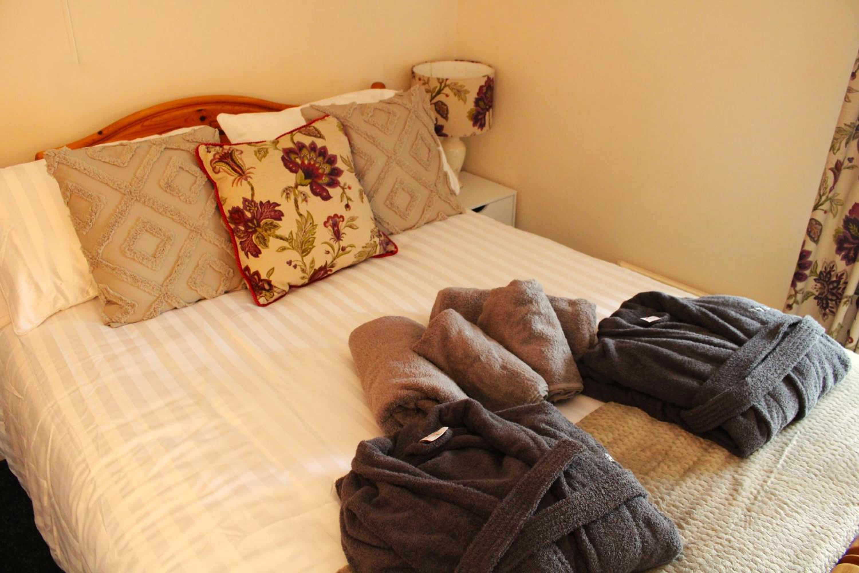 Charming 2 bedroom cottage in Brecon - families and pets welcome!