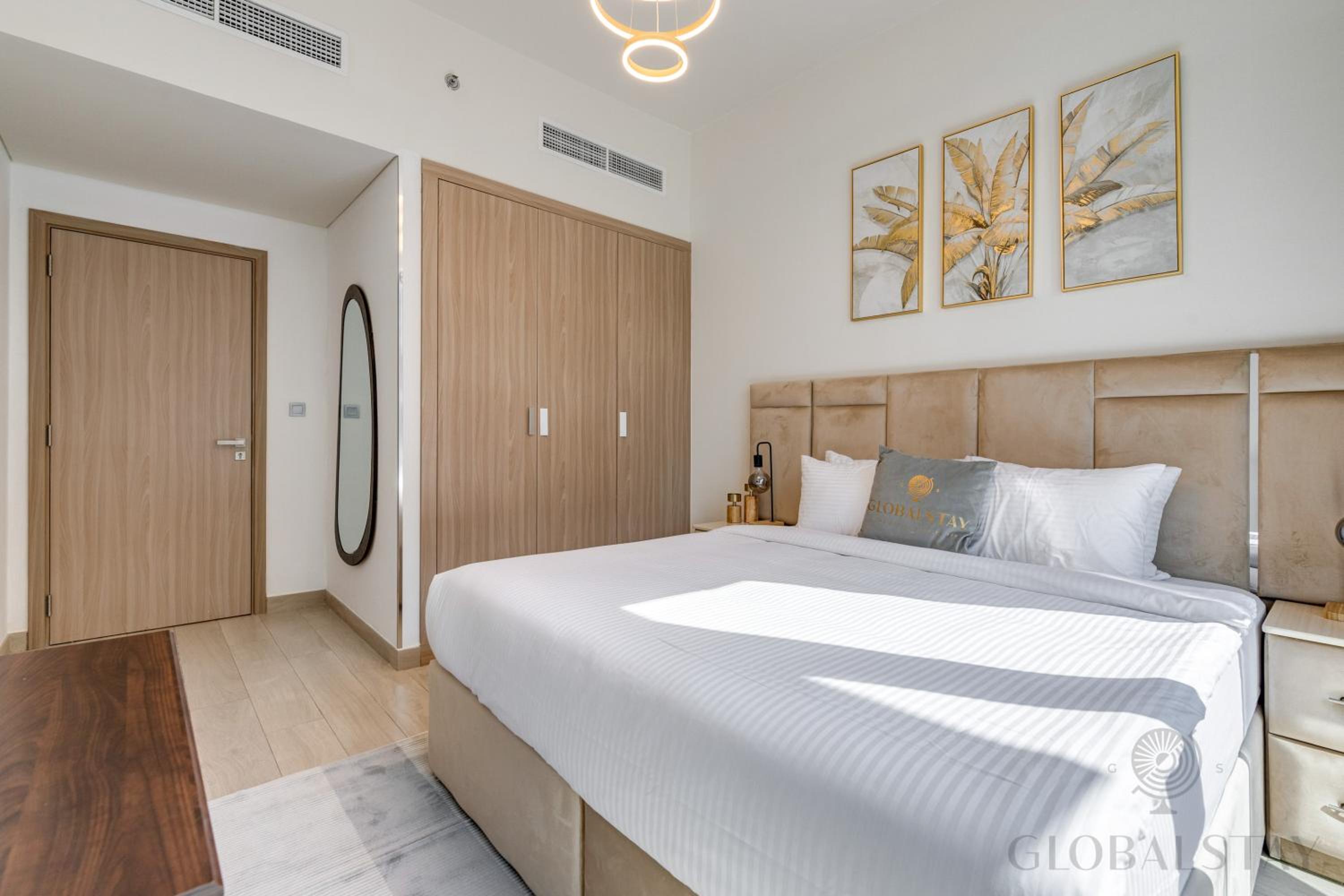 GlobalStay 1 Bedroom Apartment for 4 Guests Azizi Riviera 42 Dubai