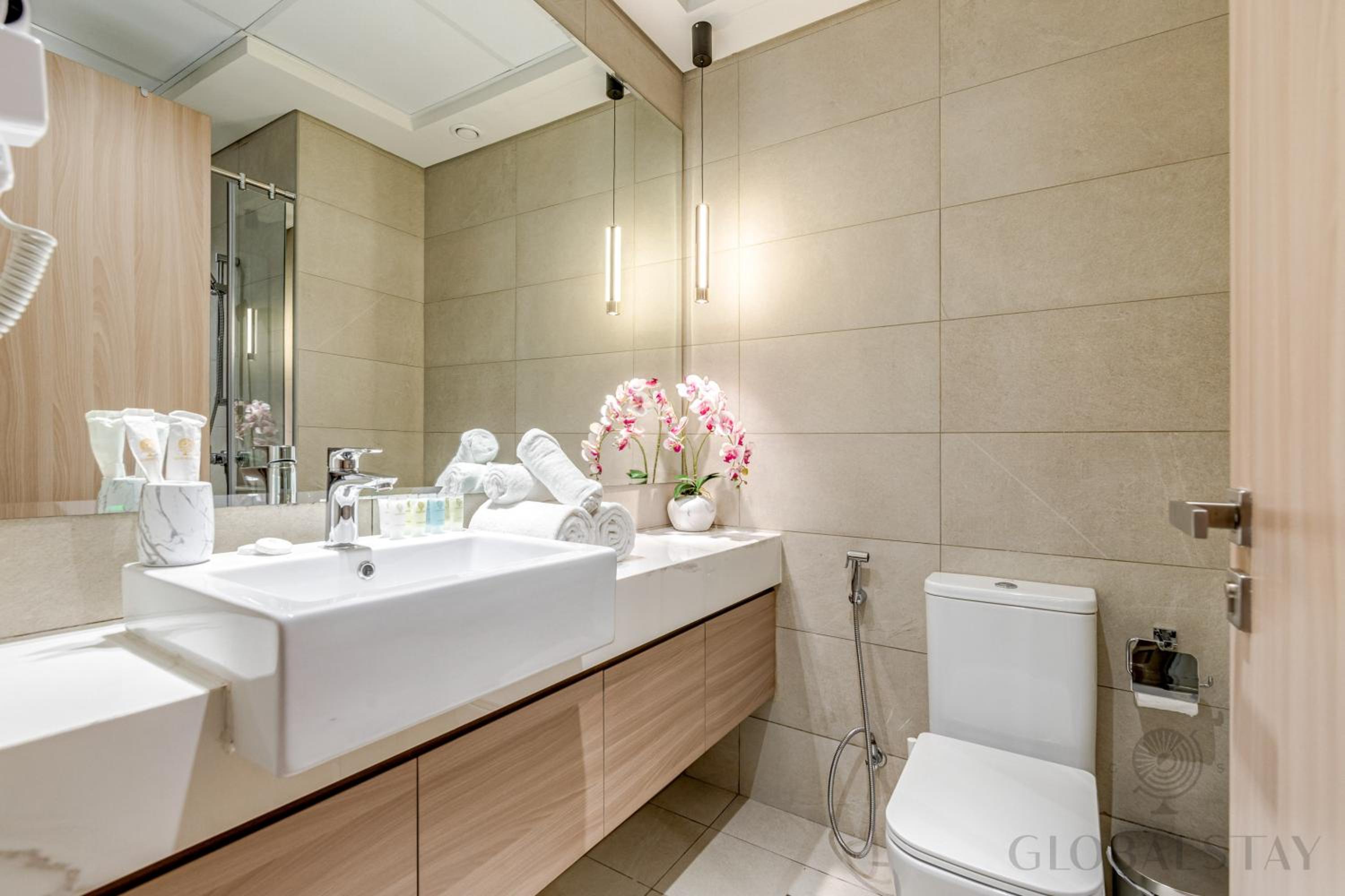 GlobalStay 1 Bedroom Apartment for 4 Guests Azizi Riviera 42 Dubai