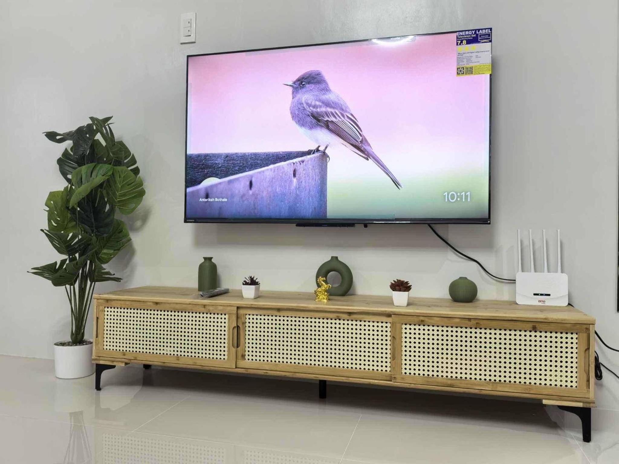 Cozy Studio with Balcony in Palawan Smart Lock, Near Airport, Netflix, Free Wifi