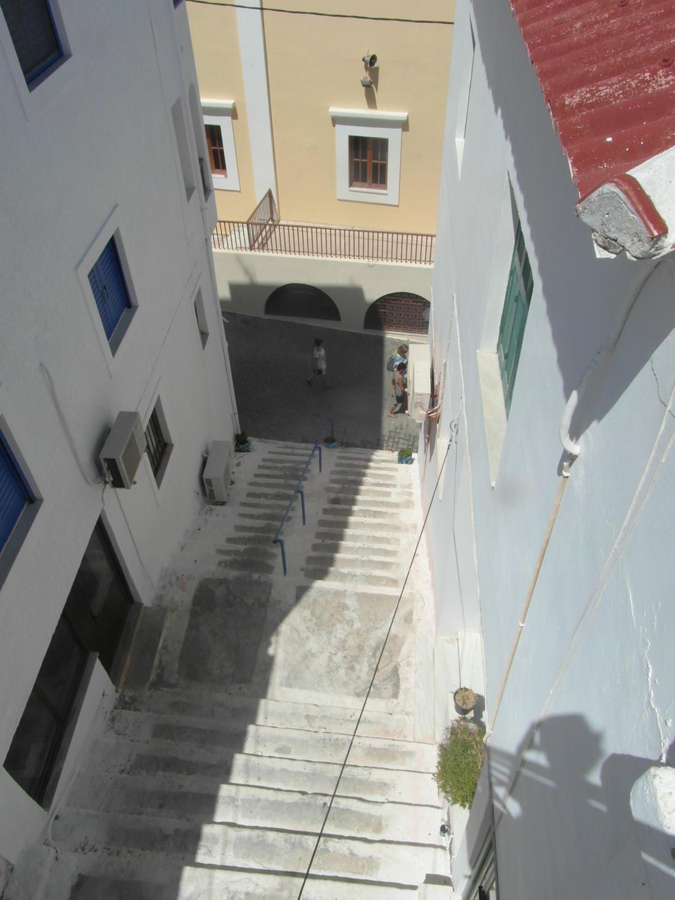 Mina Apartments