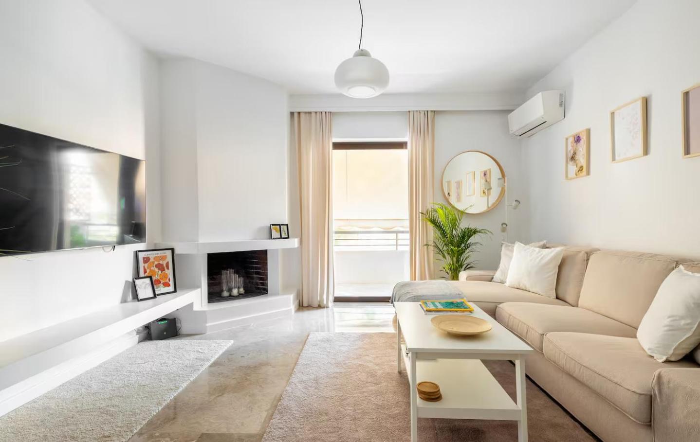 Modern Two-Bedroom Haven near Paleo Faliro Beach