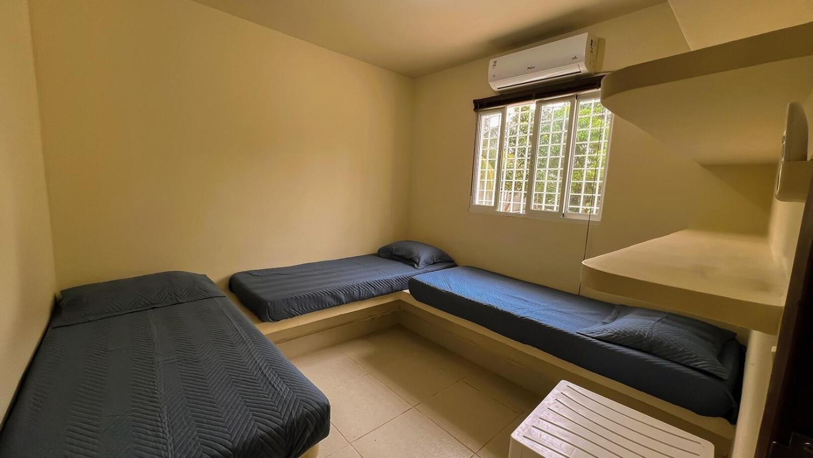 Casa com piscina, churrasq, Wi Fi proximo ao mar