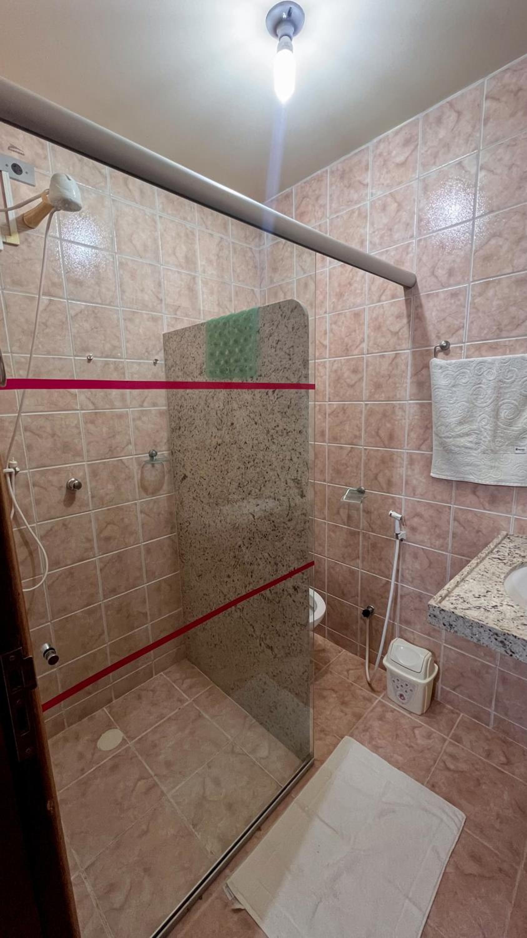 Casa com piscina, churrasq, Wi Fi proximo ao mar
