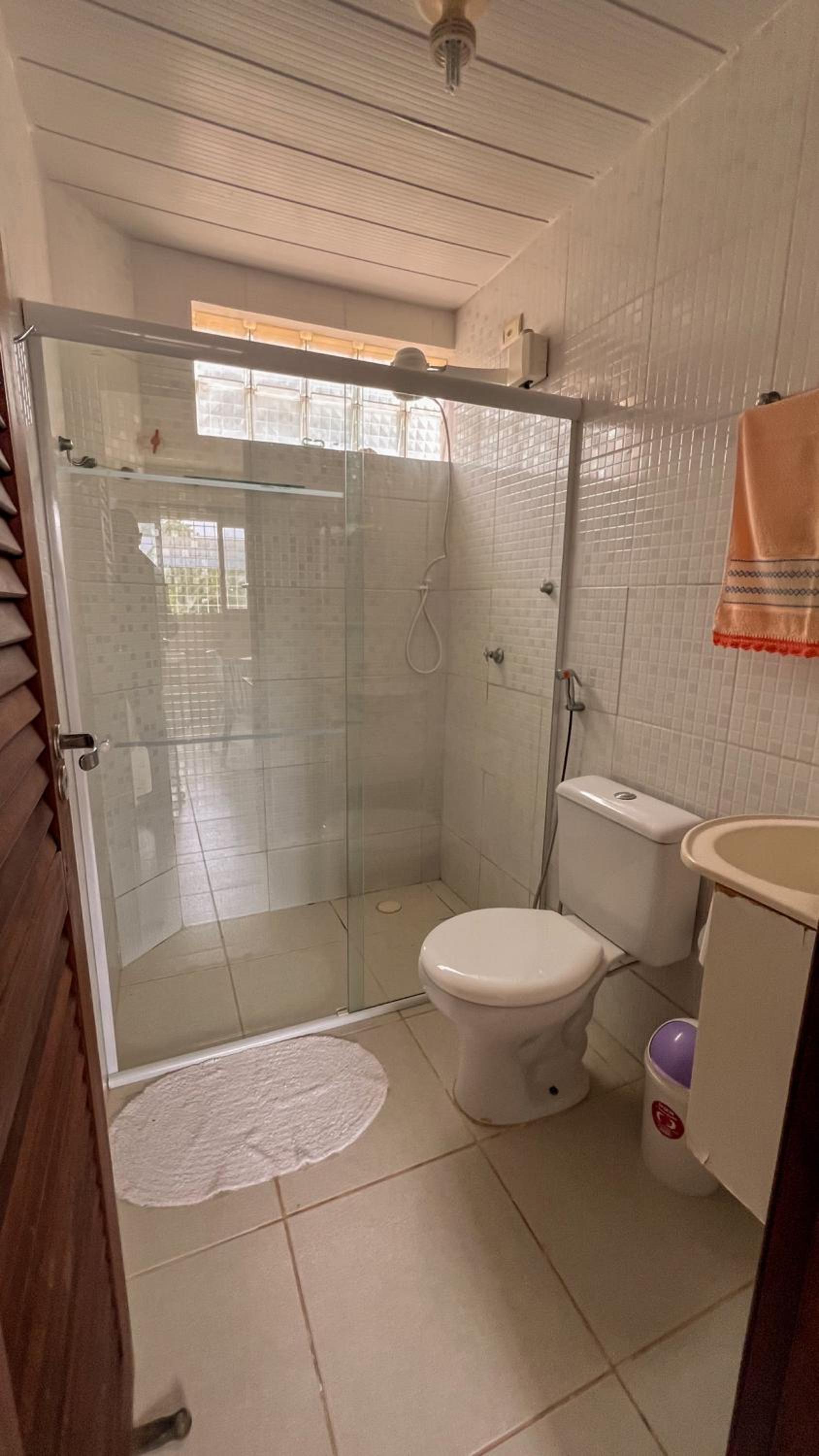 Casa com piscina, churrasq, Wi Fi proximo ao mar