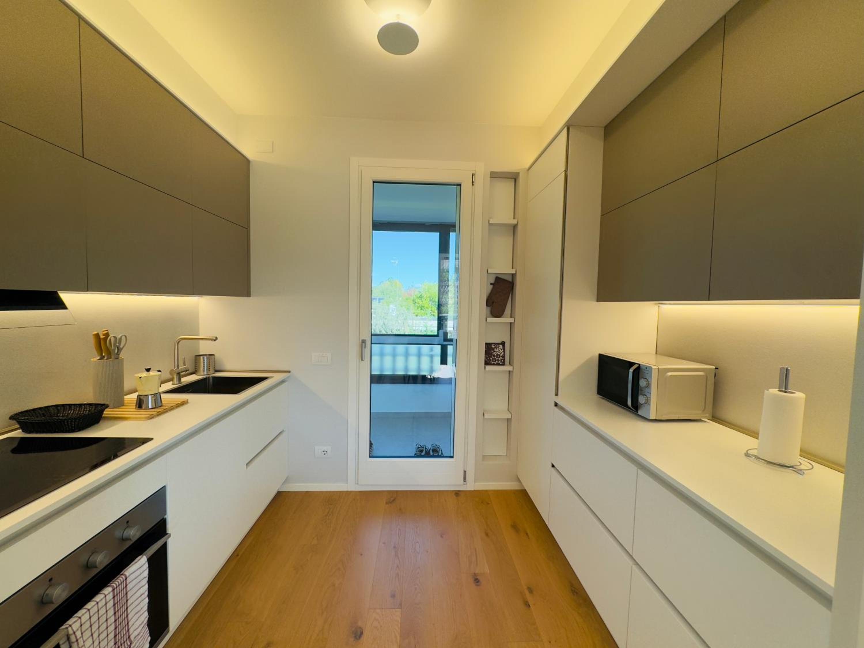 Modern penthouse in Treviso with terrace and garage