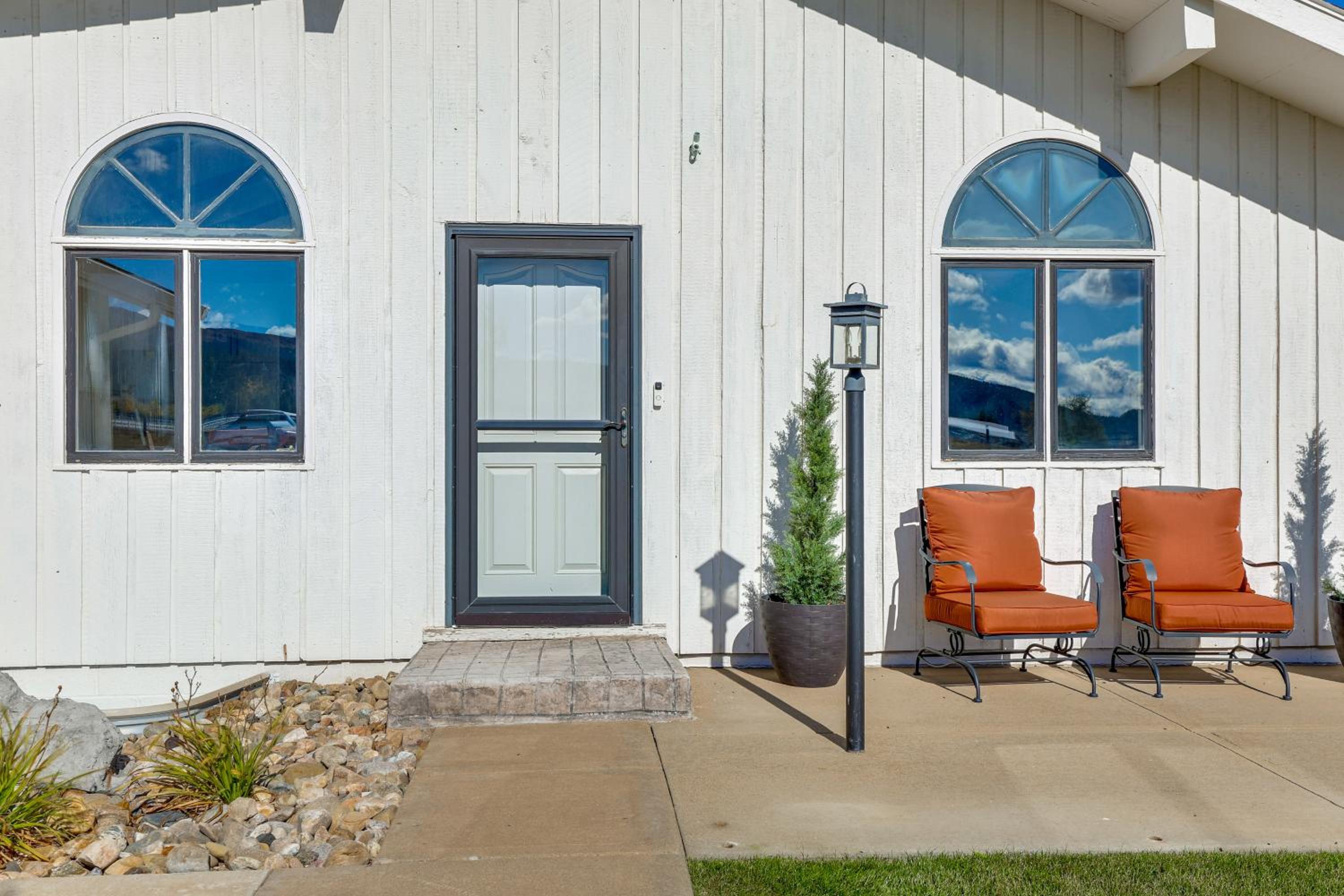 Mtn Views, Hot Tub and Fire Pit Black Hills Retreat