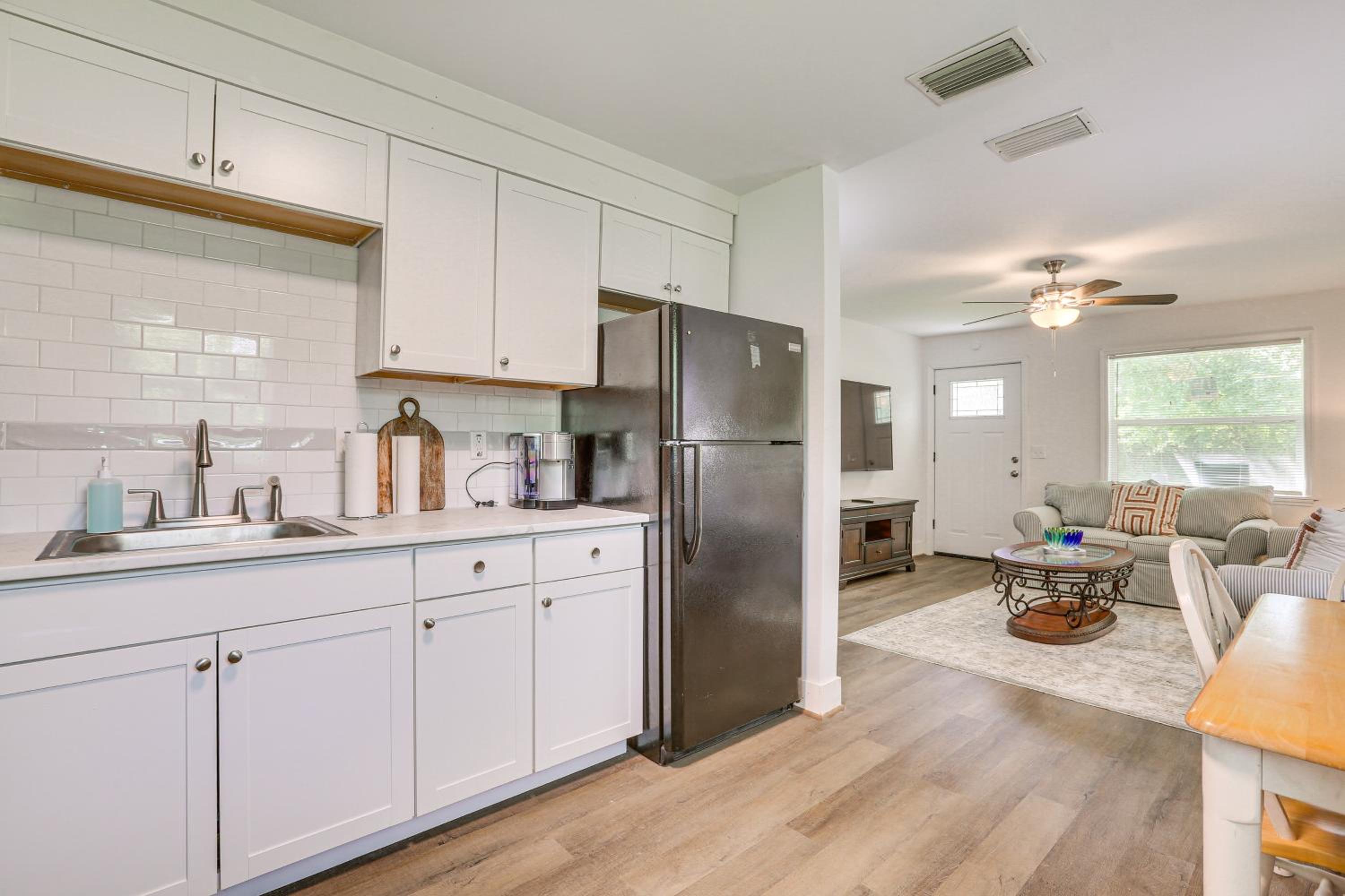 Pet-Friendly Duplex with Front Yard in Fort Myers!