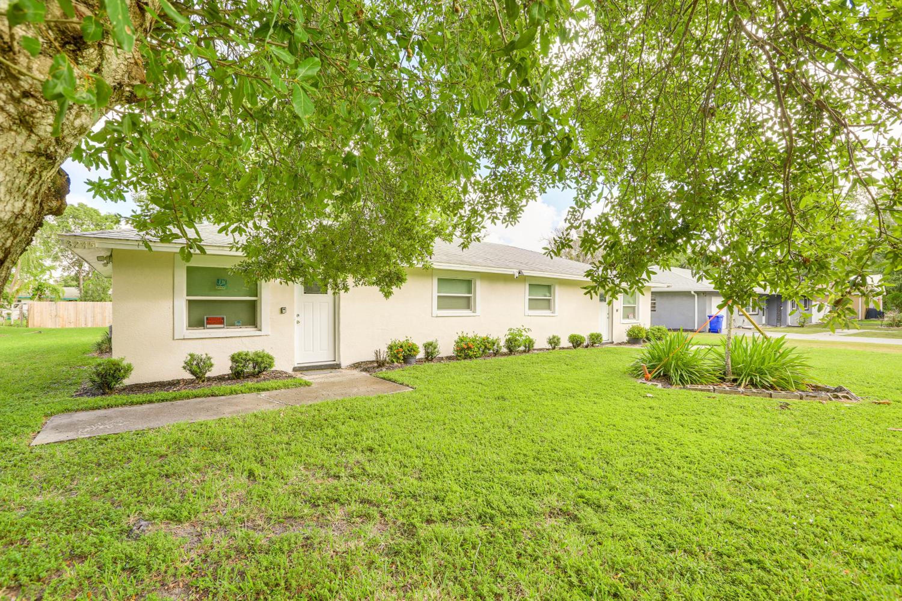 Pet-Friendly Duplex with Front Yard in Fort Myers!